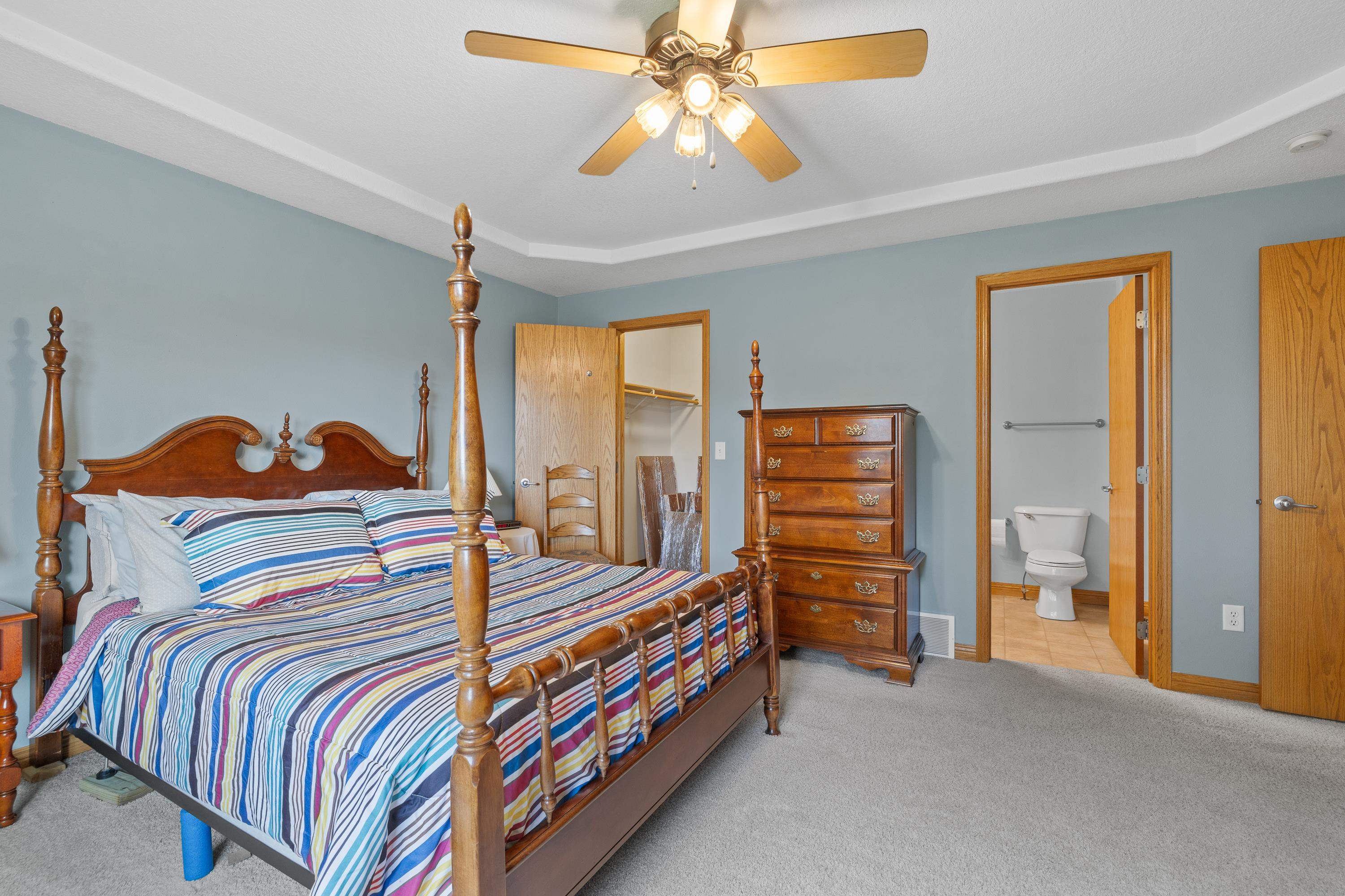 9850 Kingsbury Ct