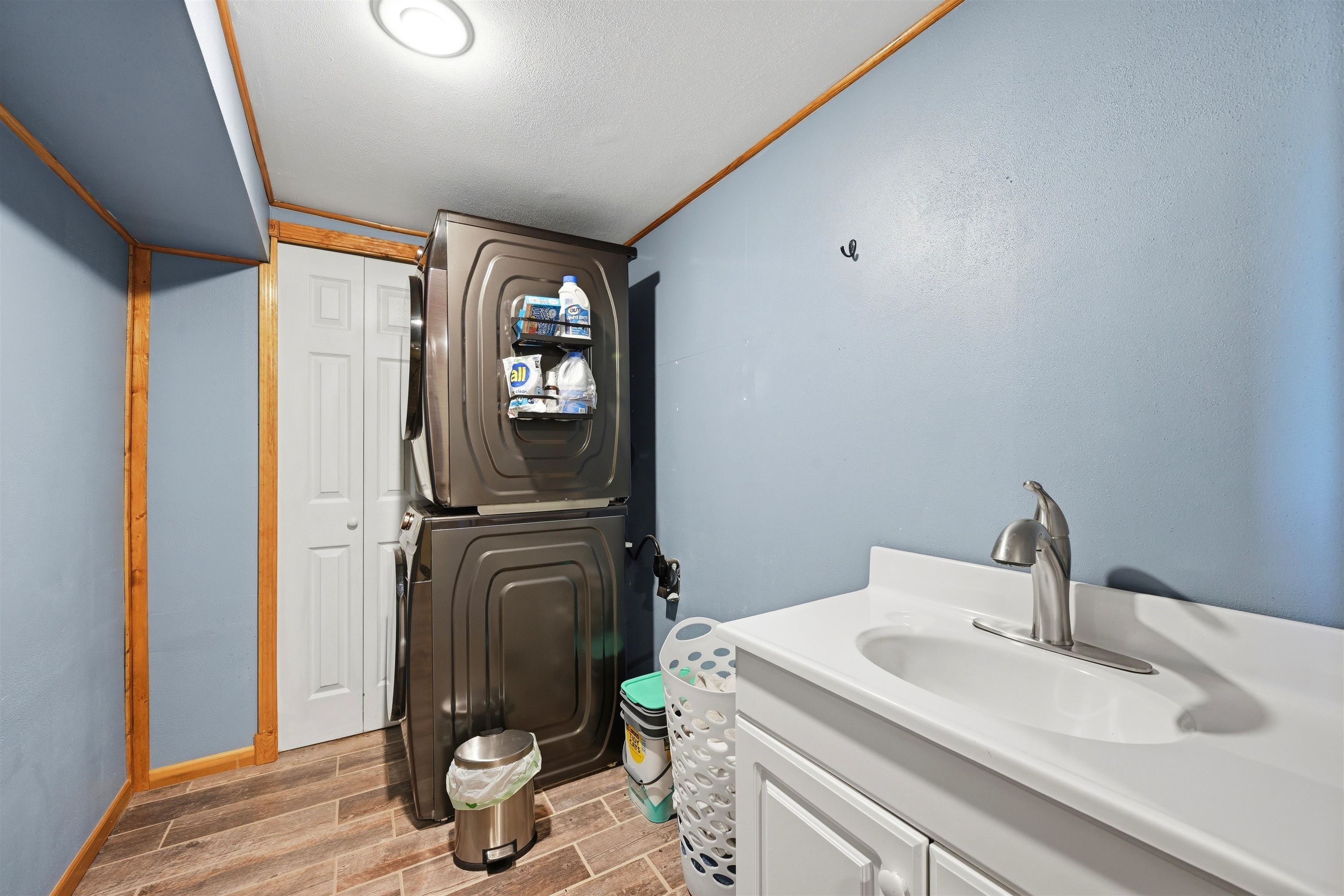 321 Circle Drive