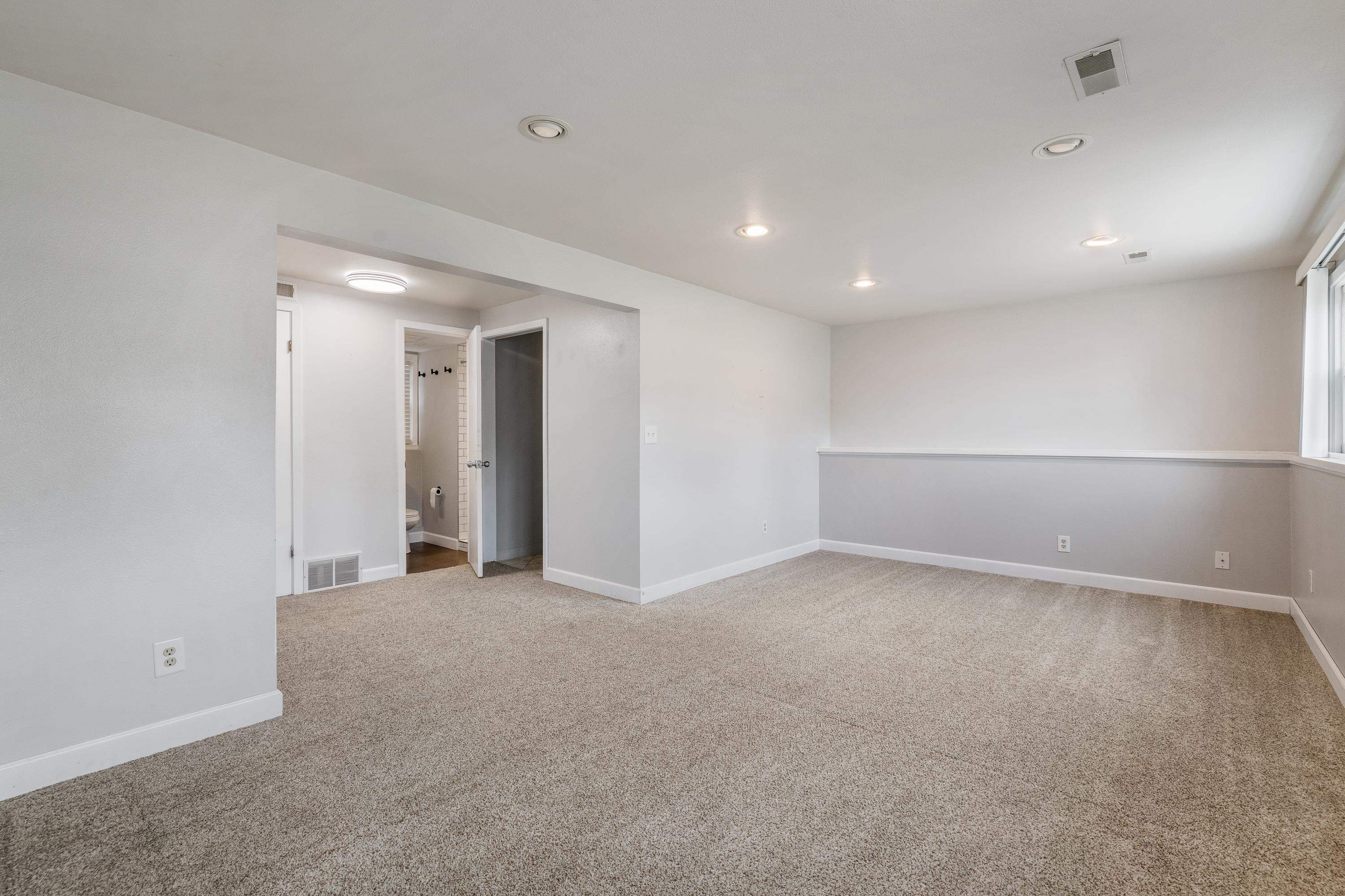 2206 Lockwood Drive