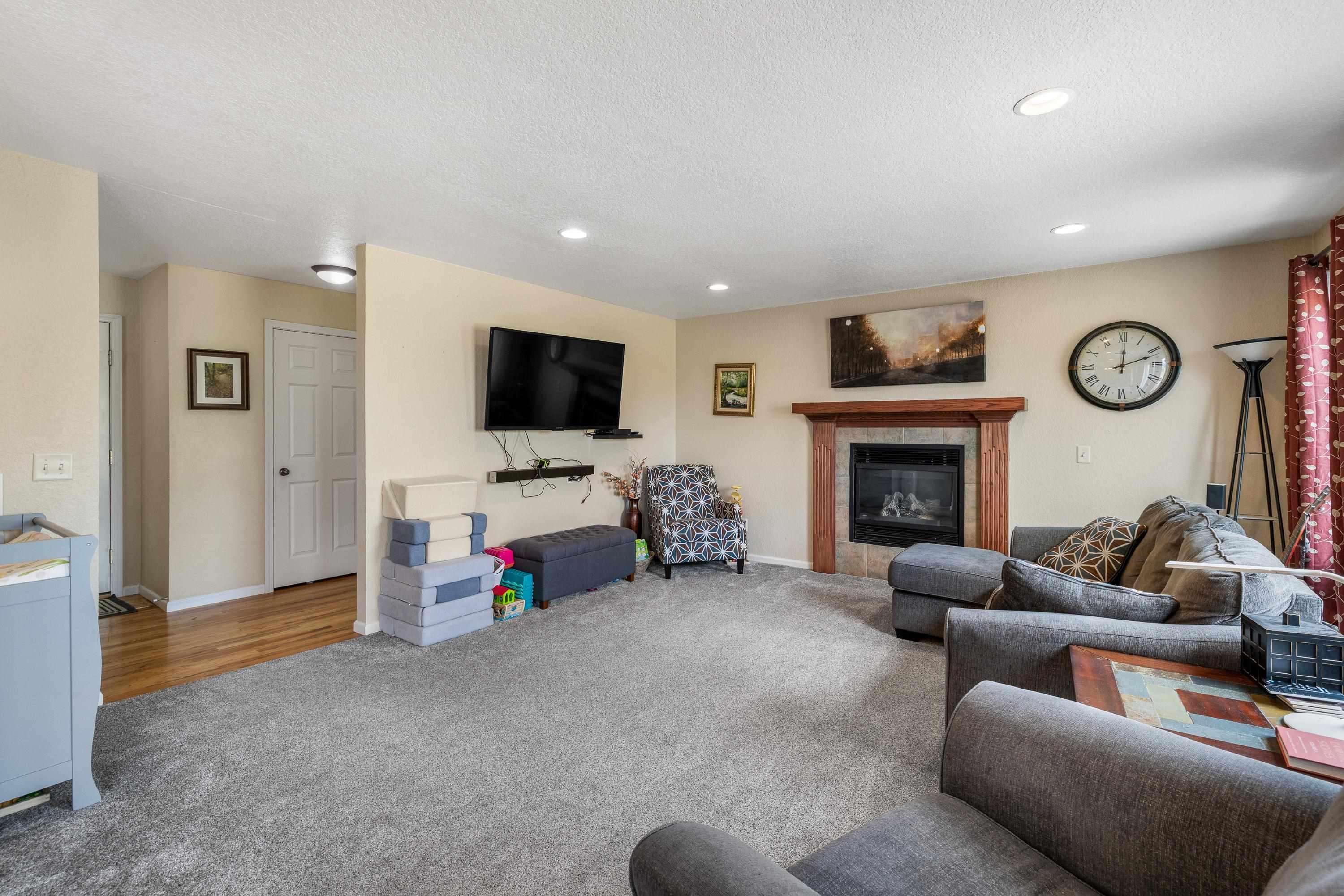 11565 Saddleback Court
