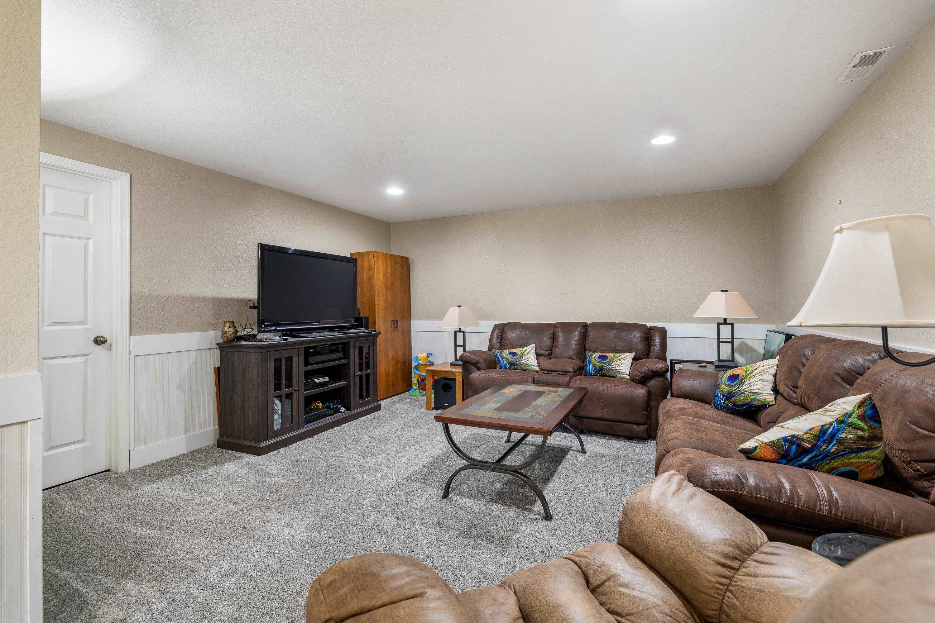 11565 Saddleback Court
