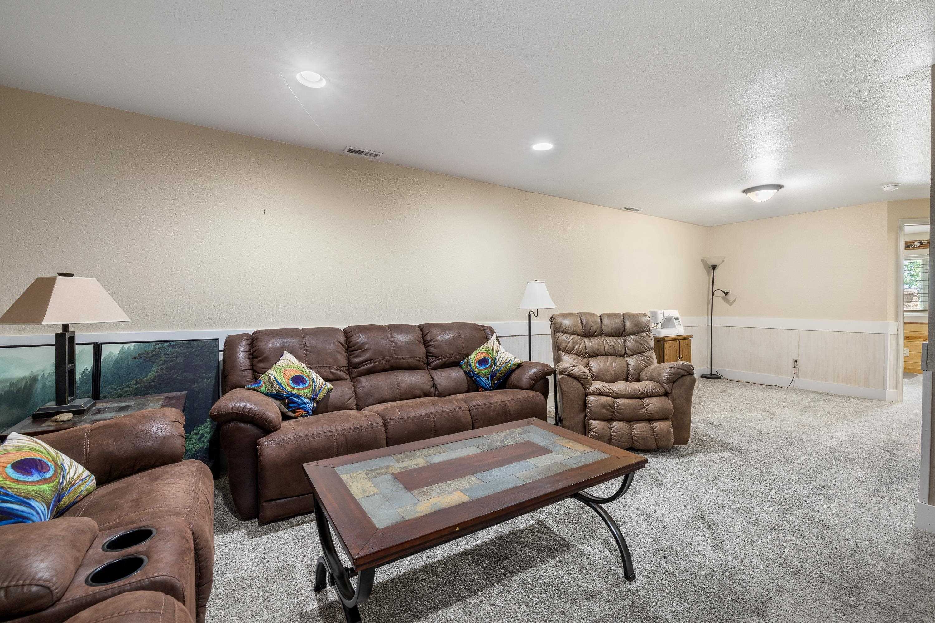 11565 Saddleback Court