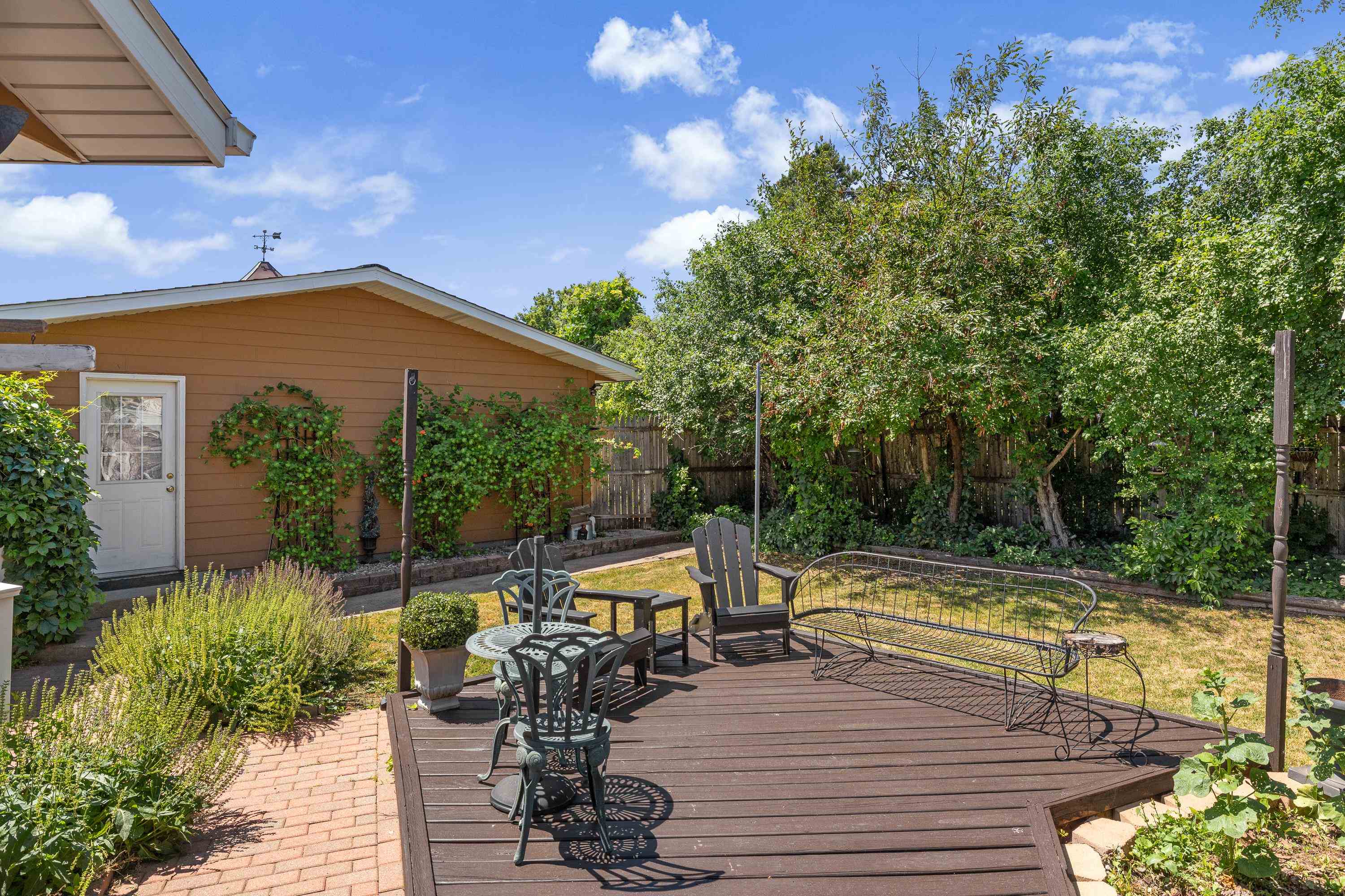 14721 E Valley View Drive