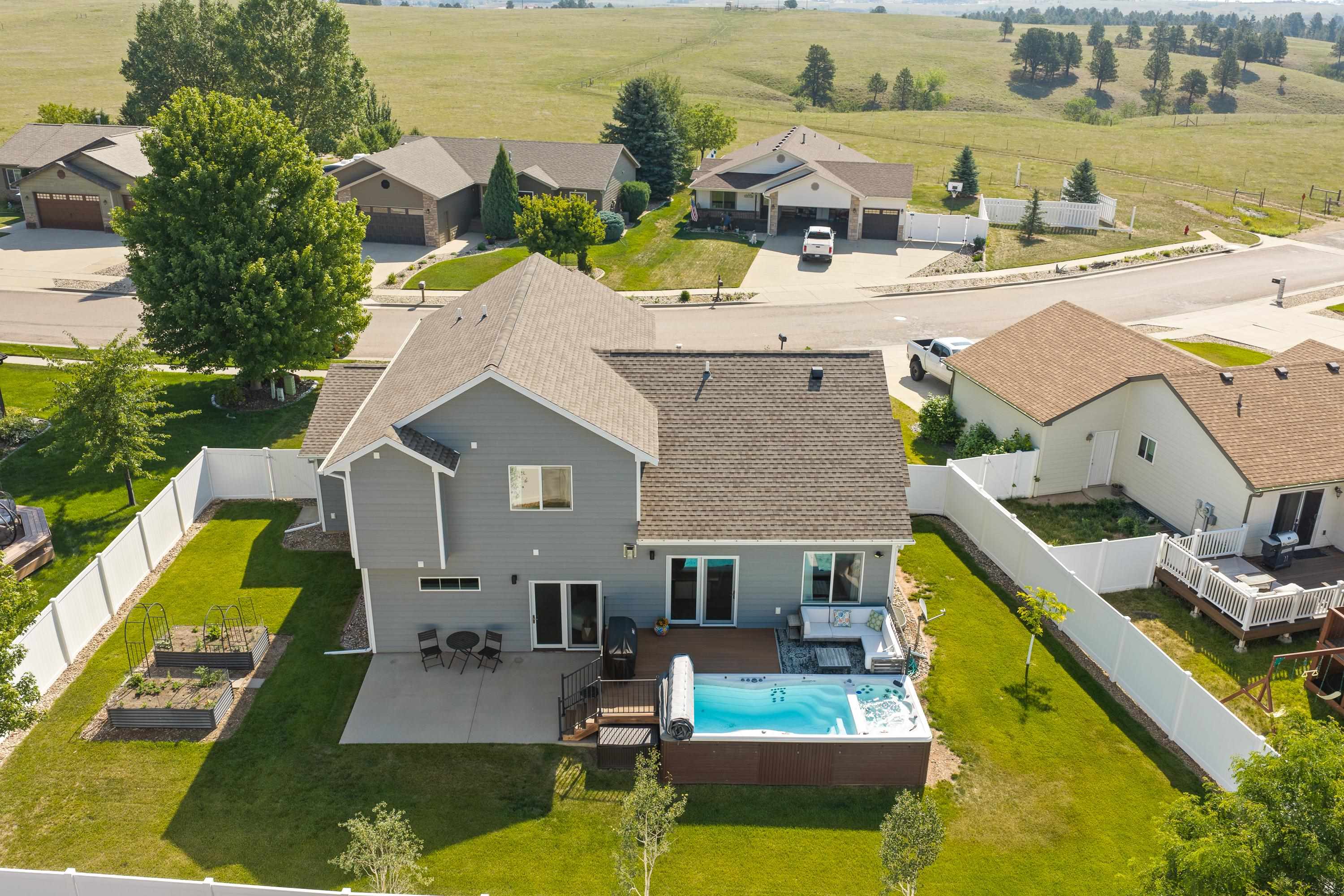 6835 Sahalee Drive