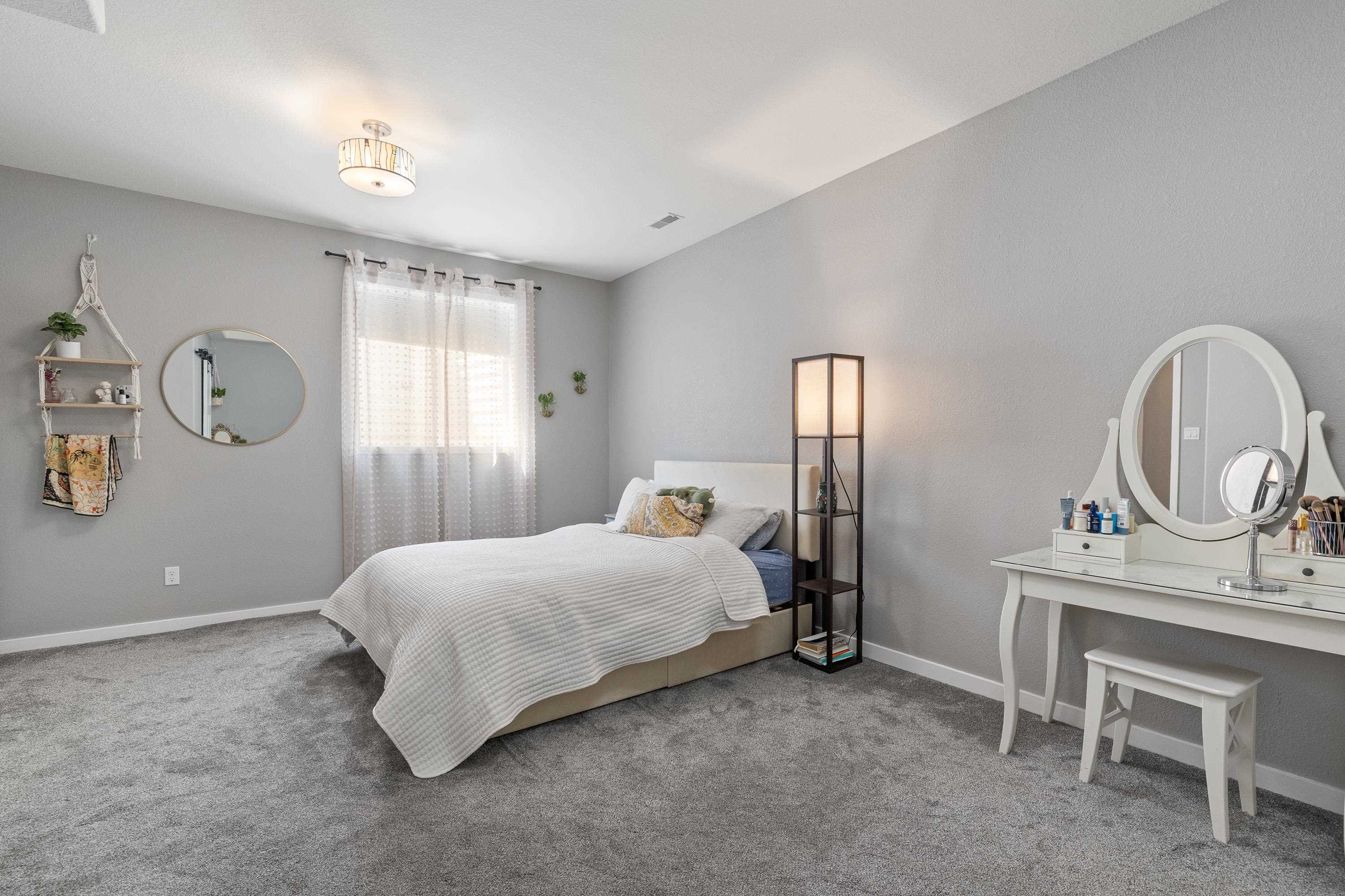 6835 Sahalee Drive