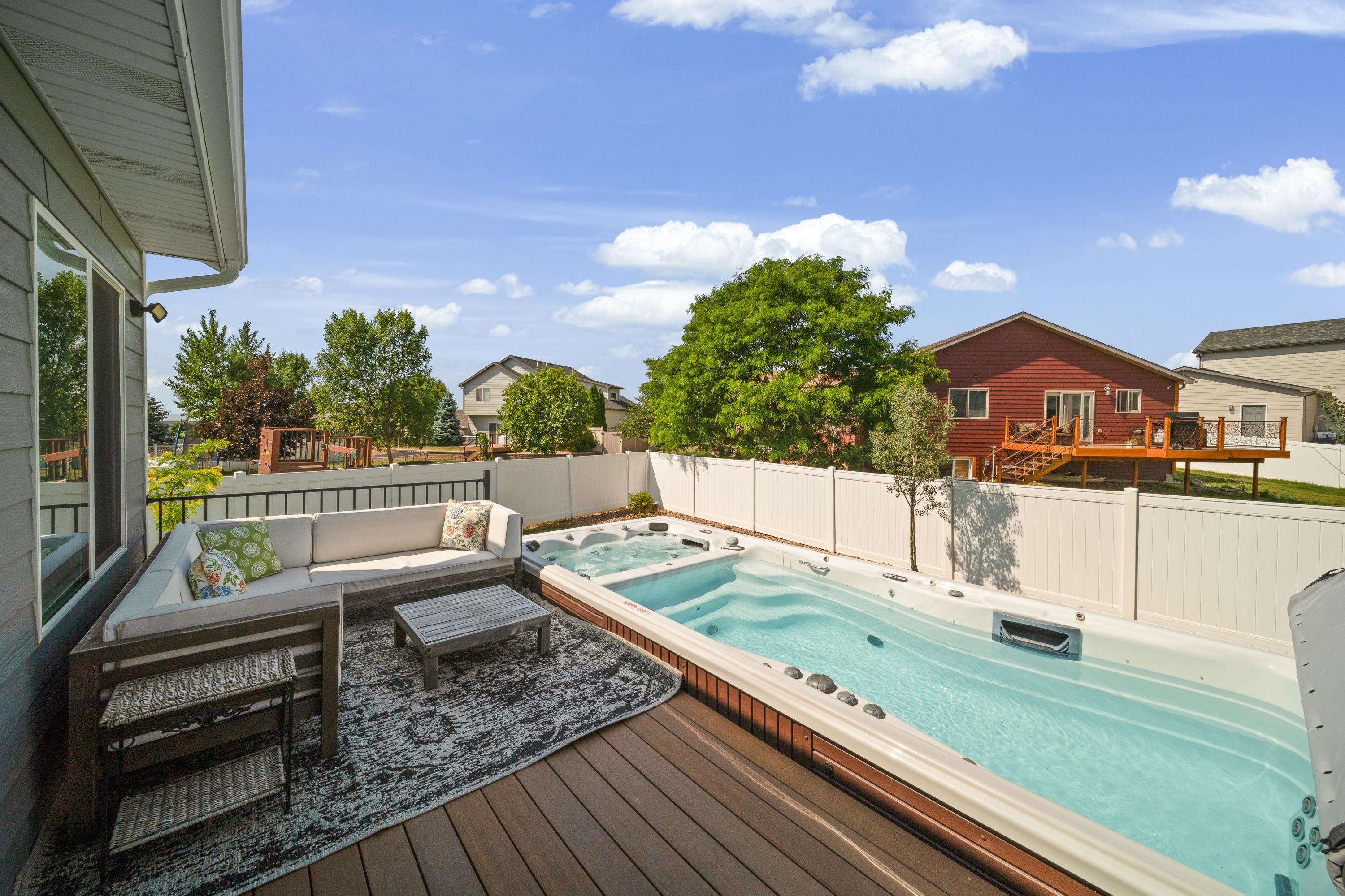 6835 Sahalee Drive