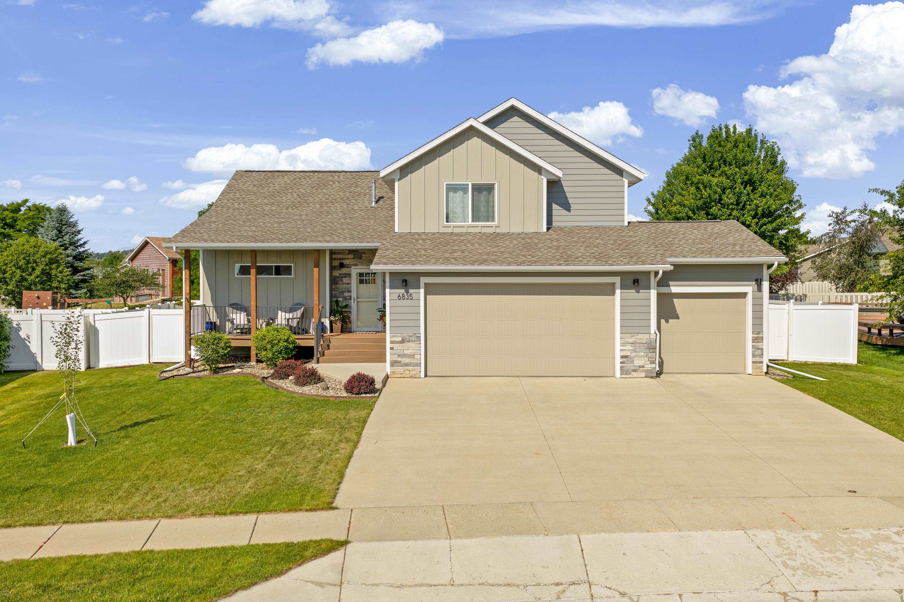 6835 Sahalee Drive