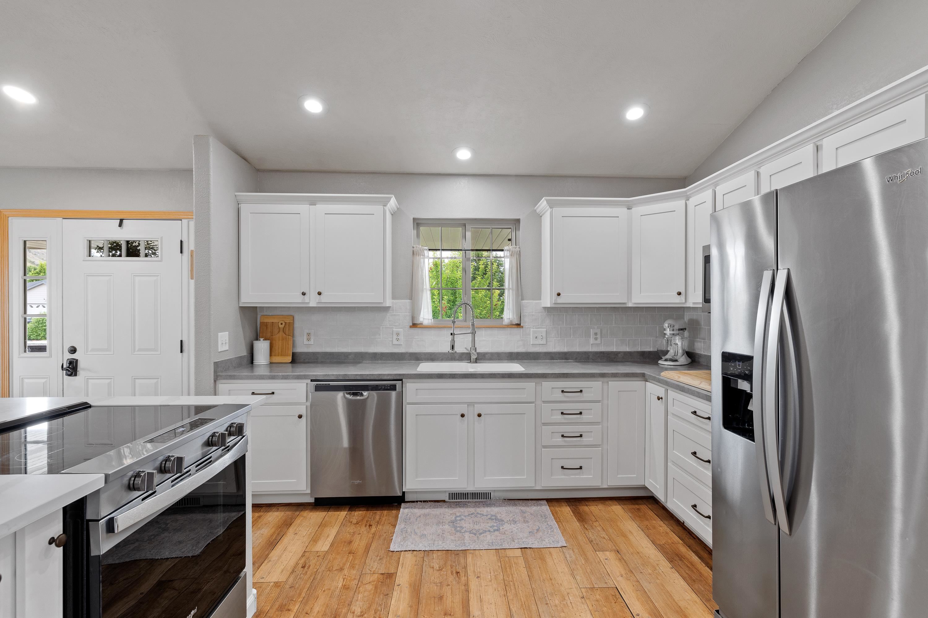 8736 Steamboat Lane