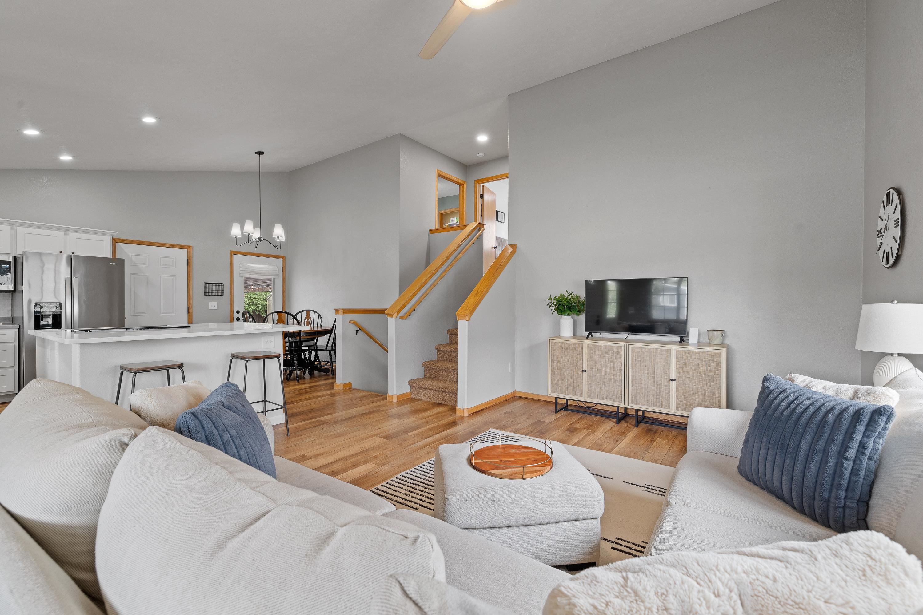 8736 Steamboat Lane