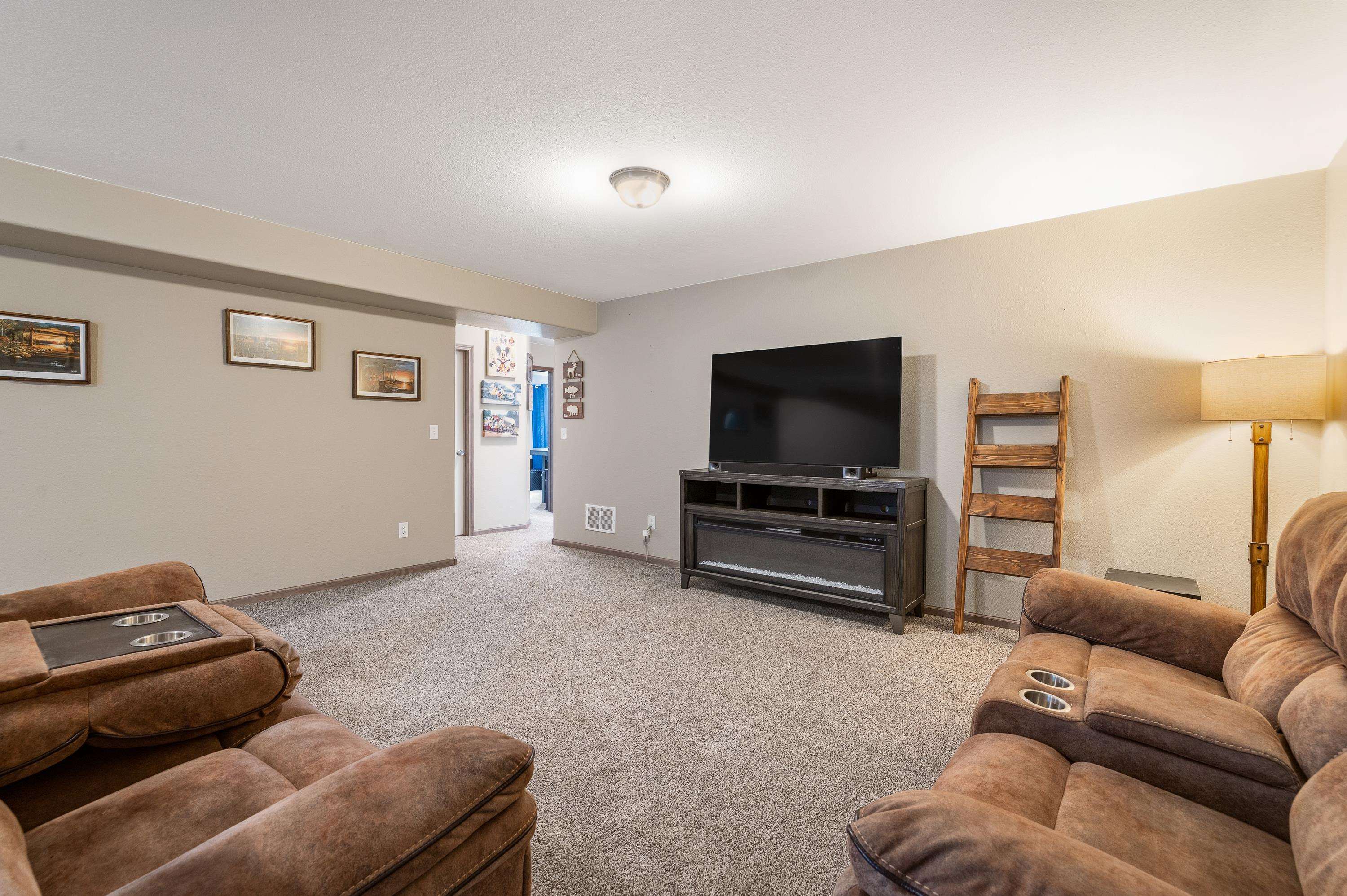 3007 Jessup Lane