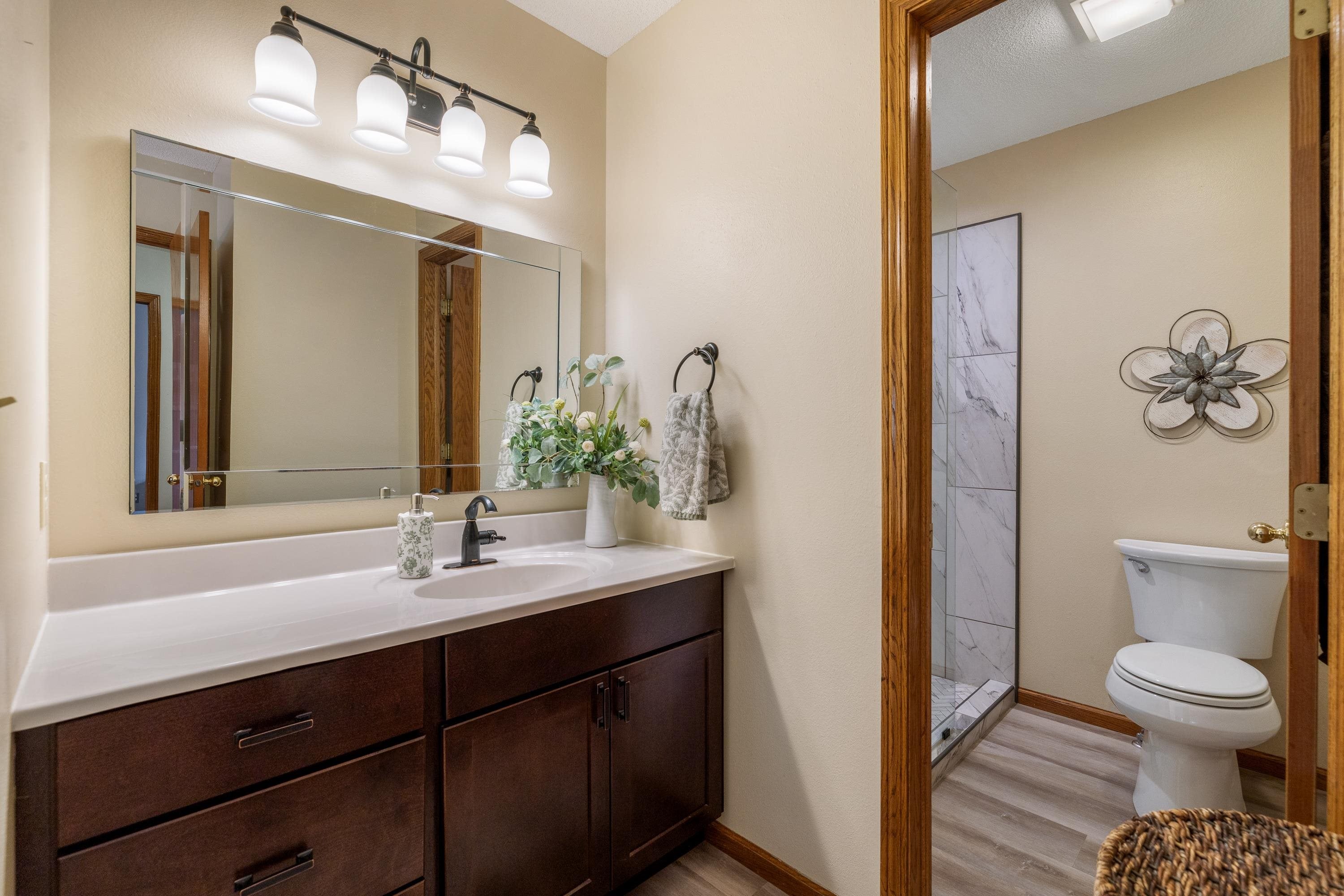 4907 Raven Circle