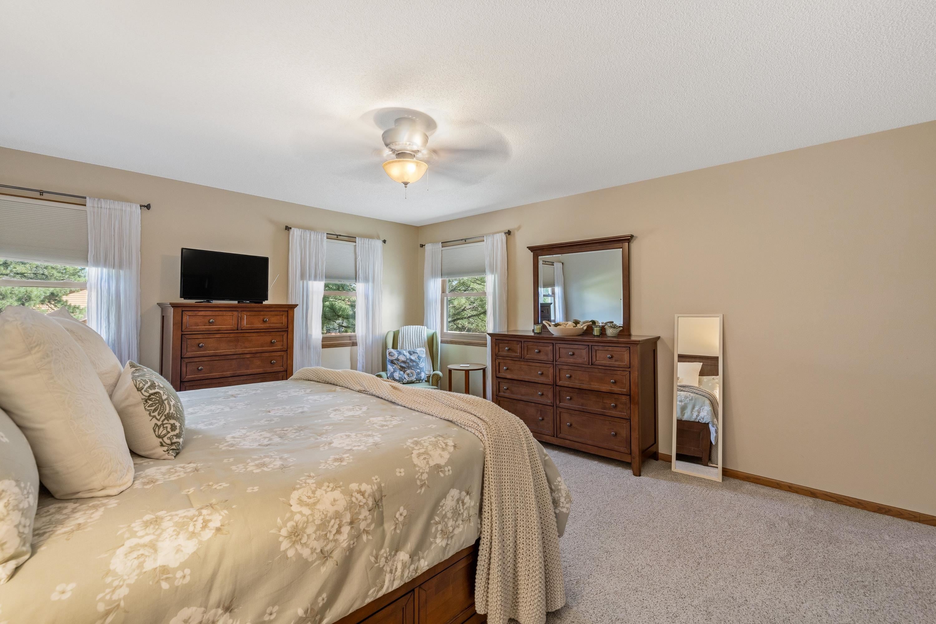 4907 Raven Circle