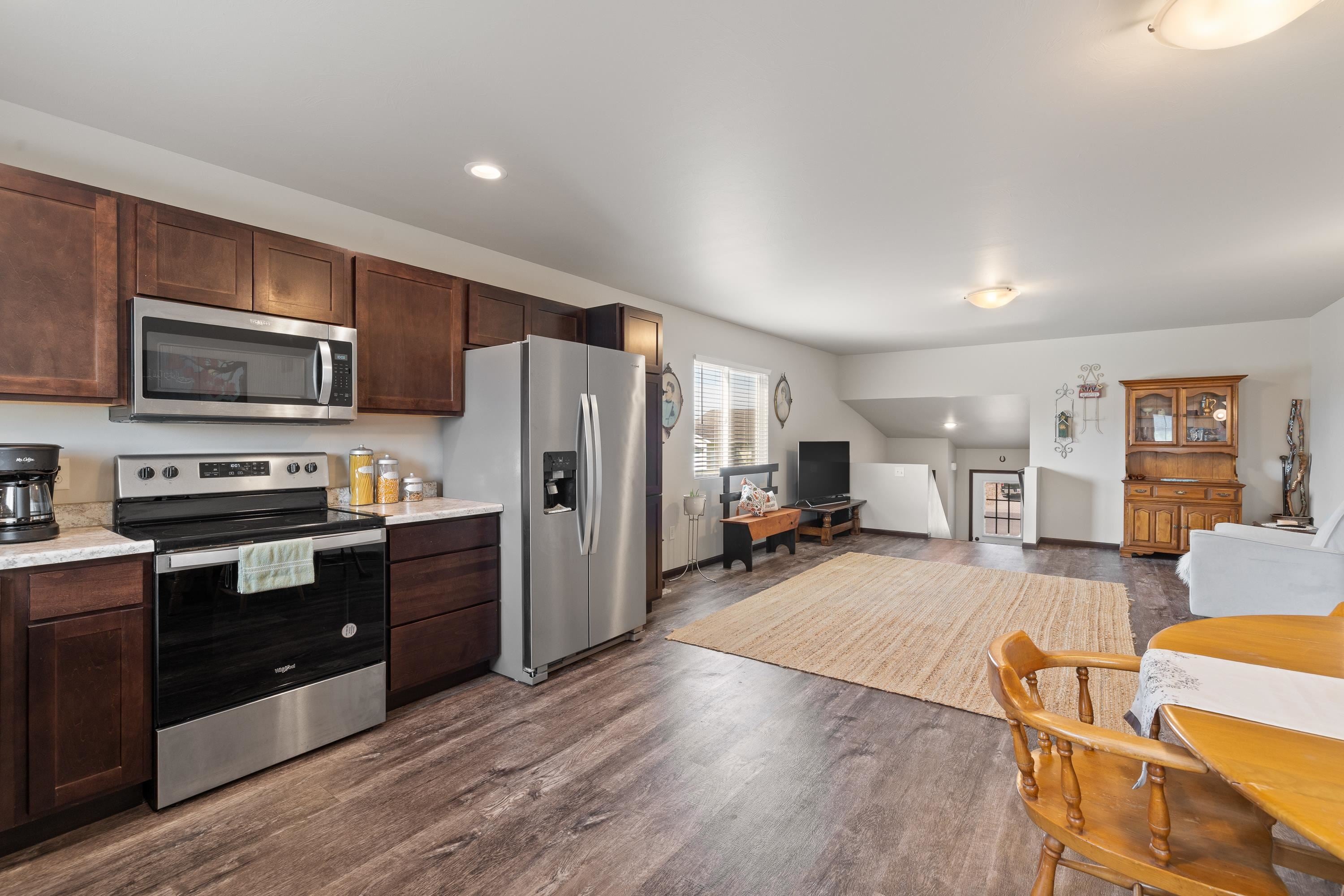 414 Diamond Ridge Boulevard