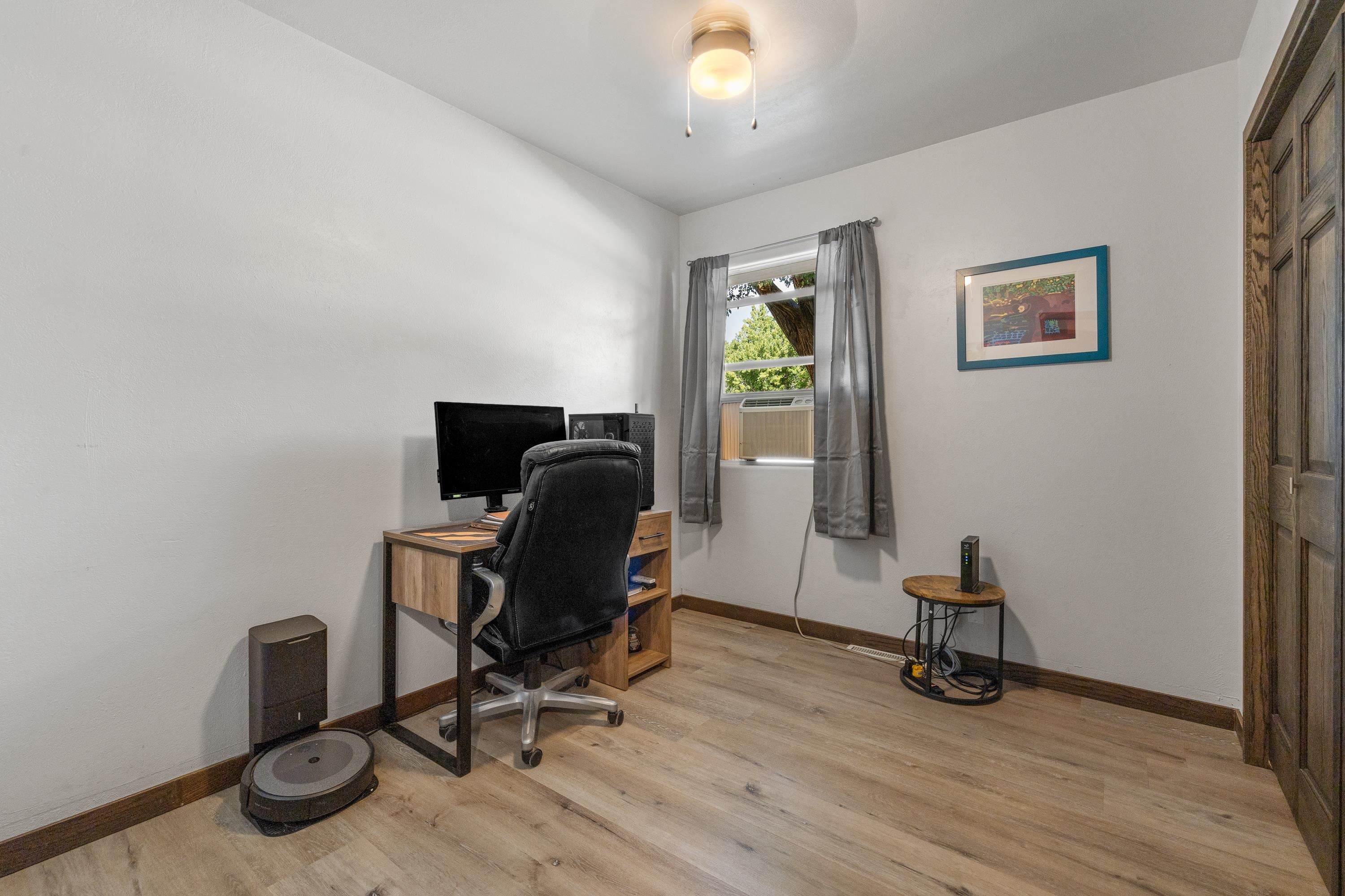 419 E Meade