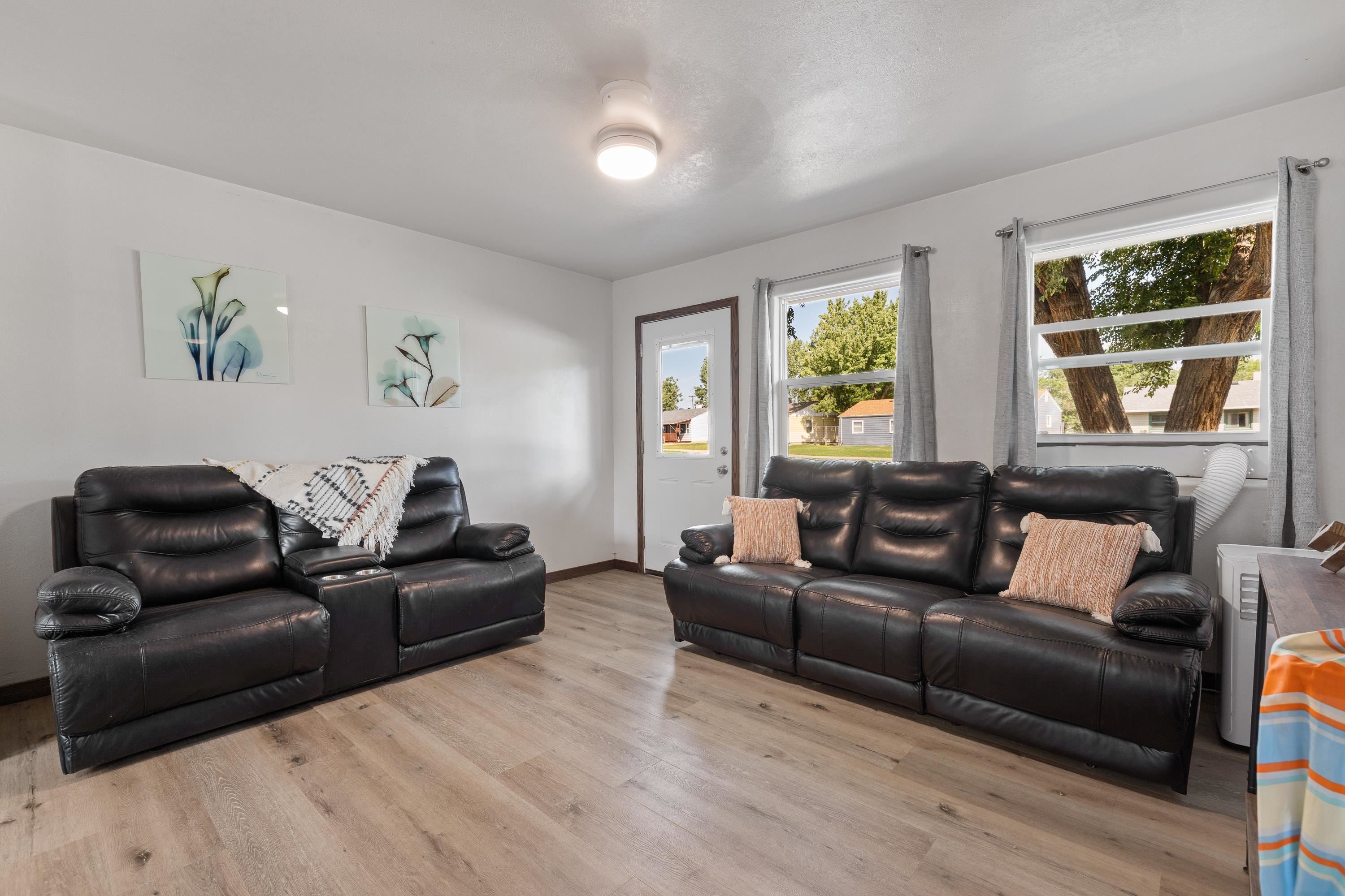 419 E Meade