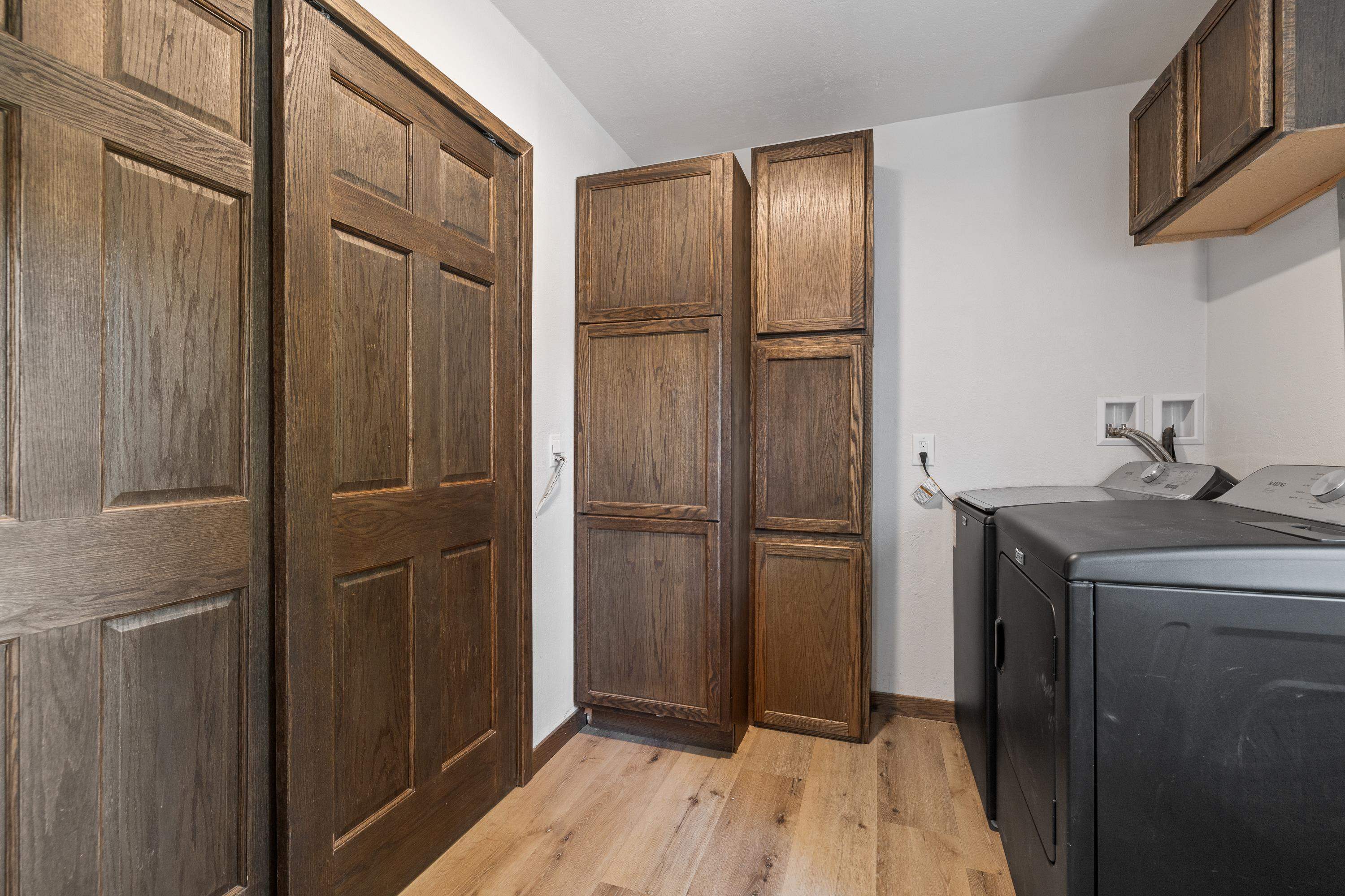 419 E Meade