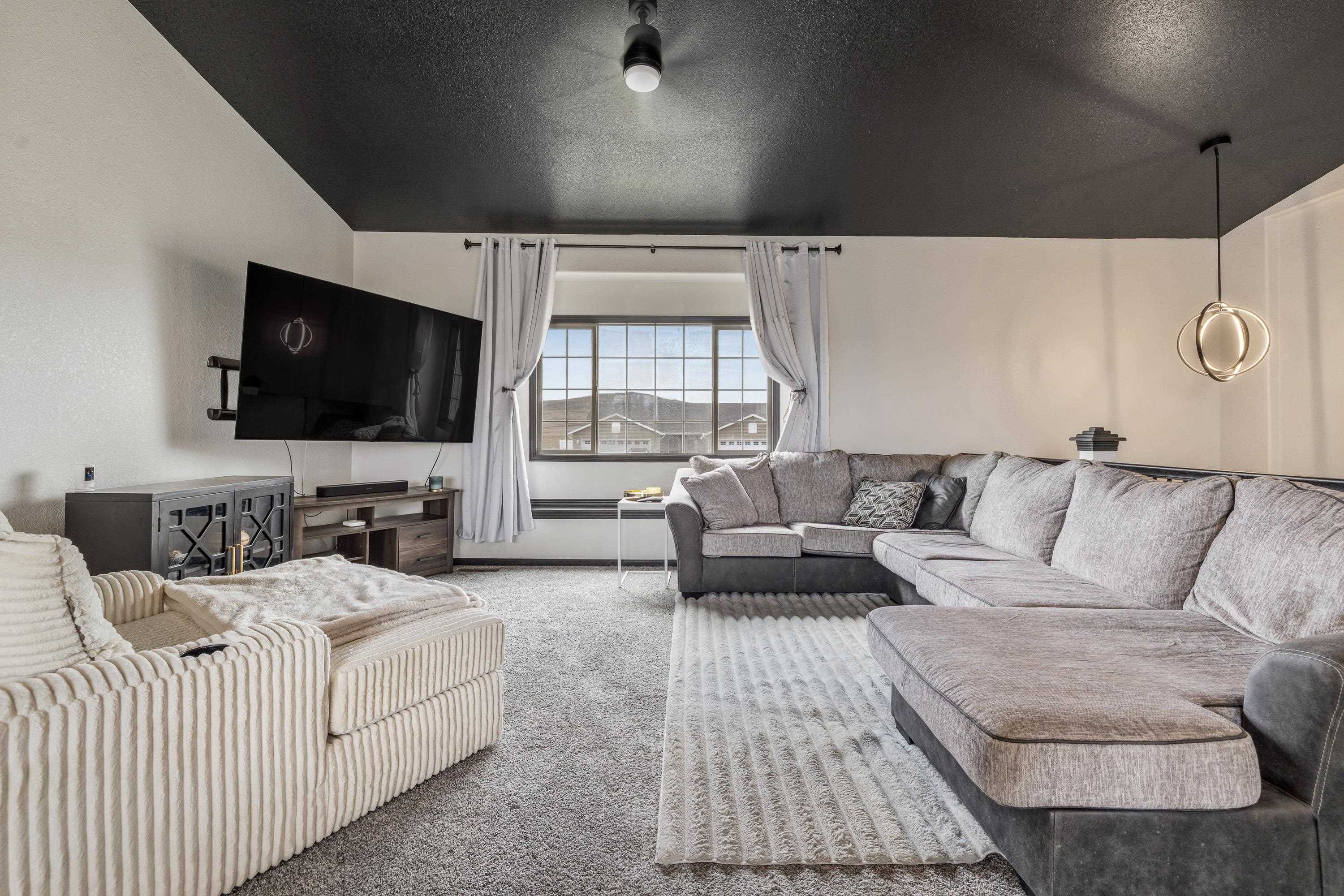 348 Edelweiss Lane