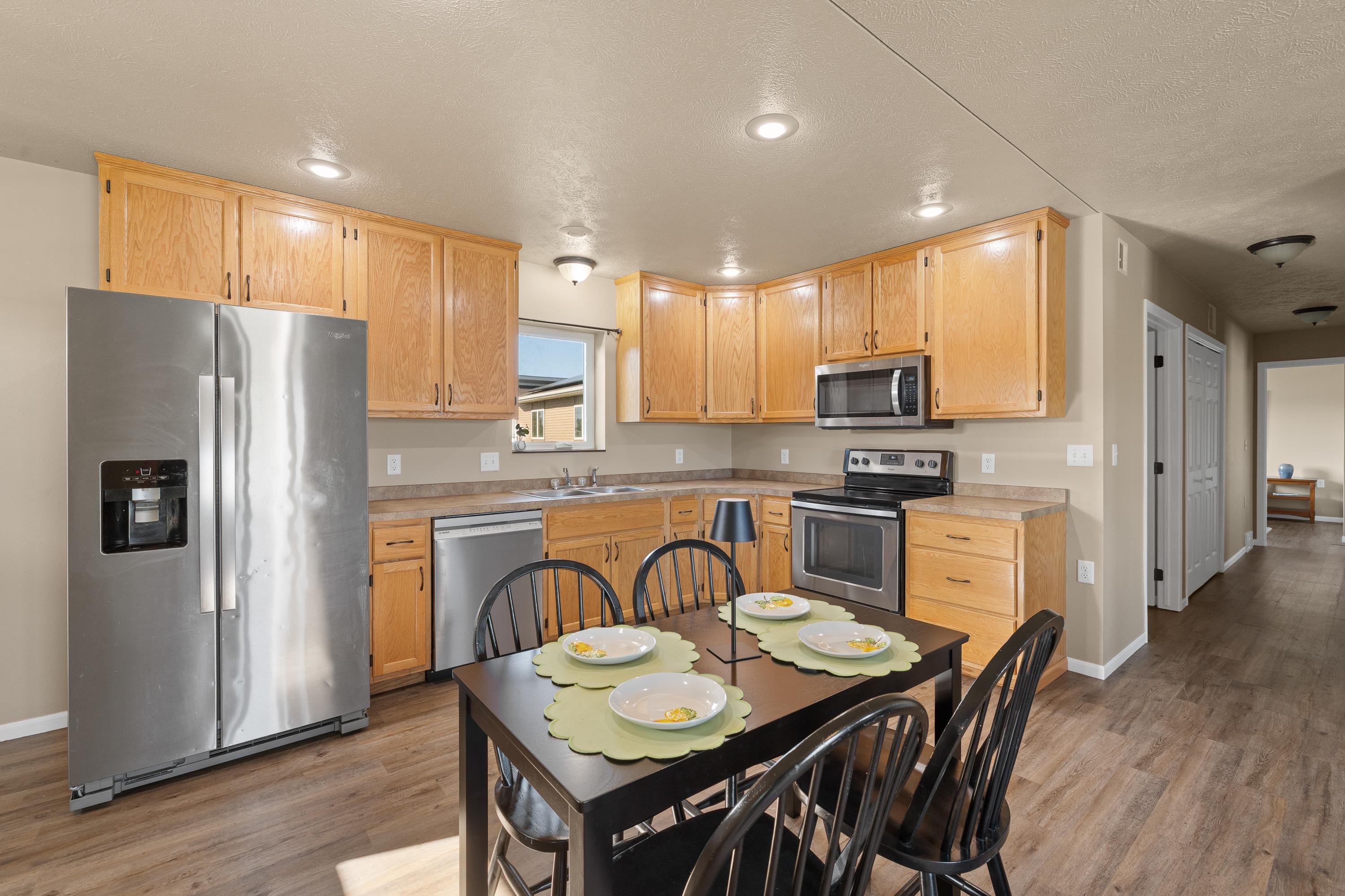 628 Shuttle Ct