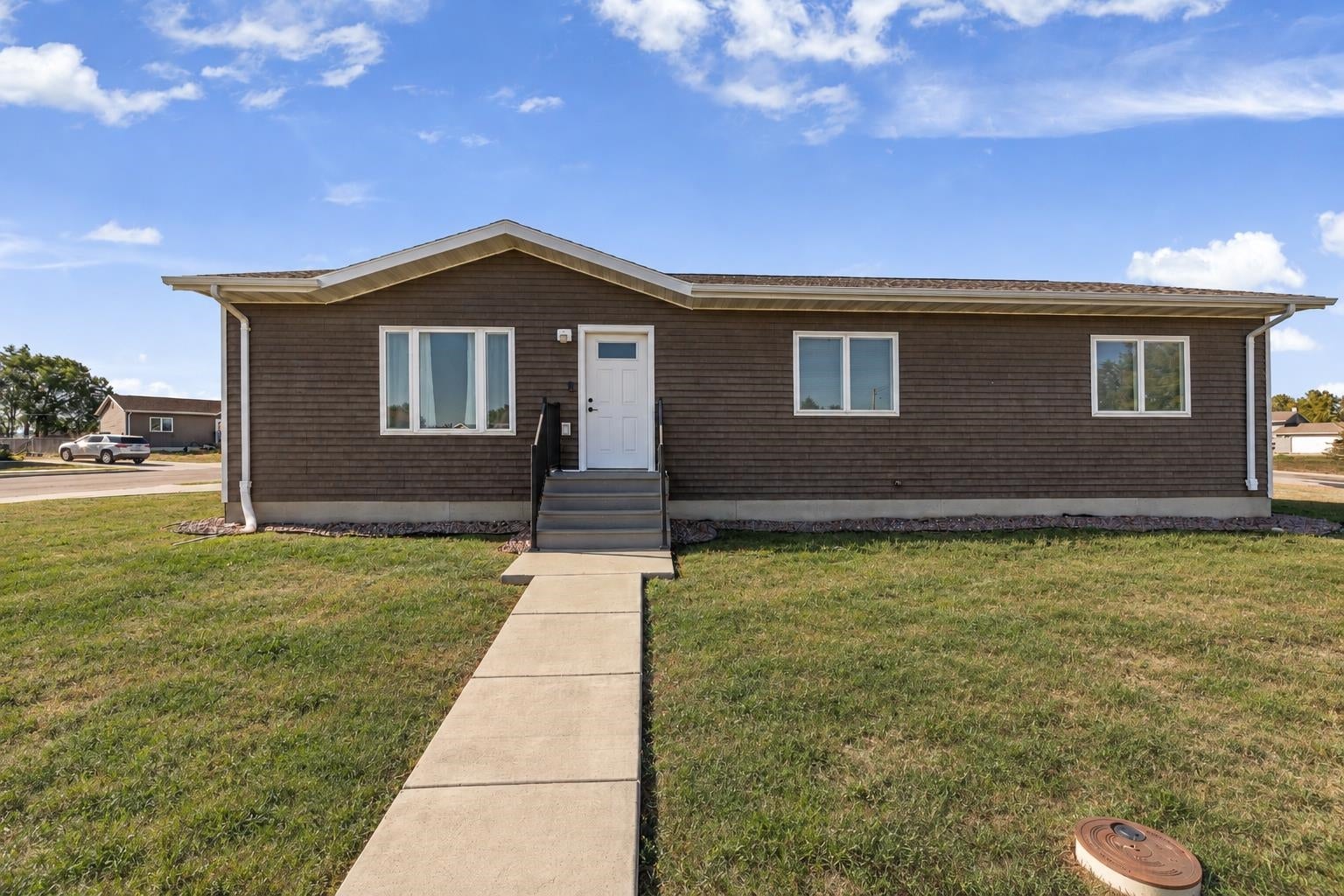 628 Shuttle Ct