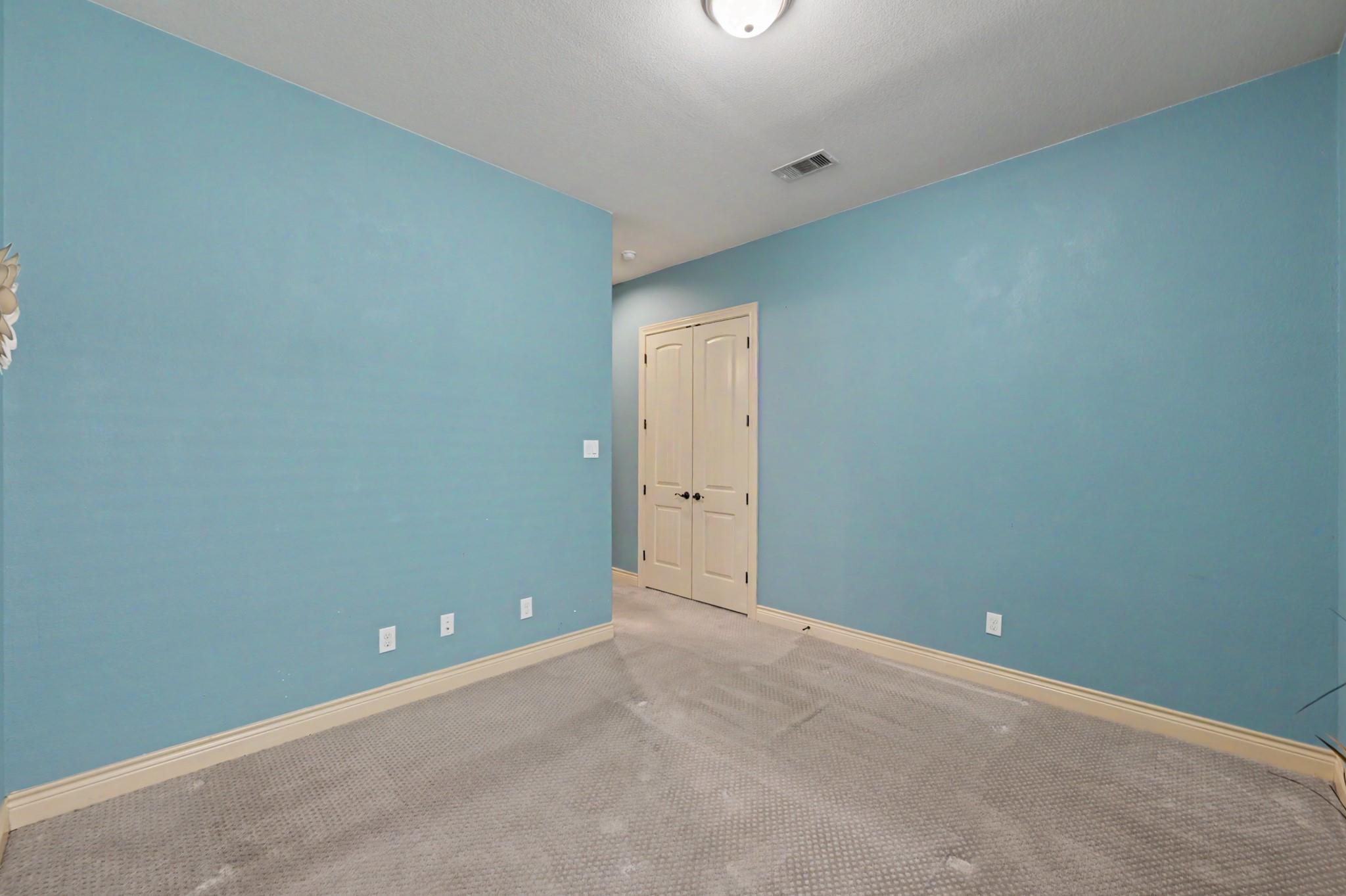 2807 Alan Lake Lane