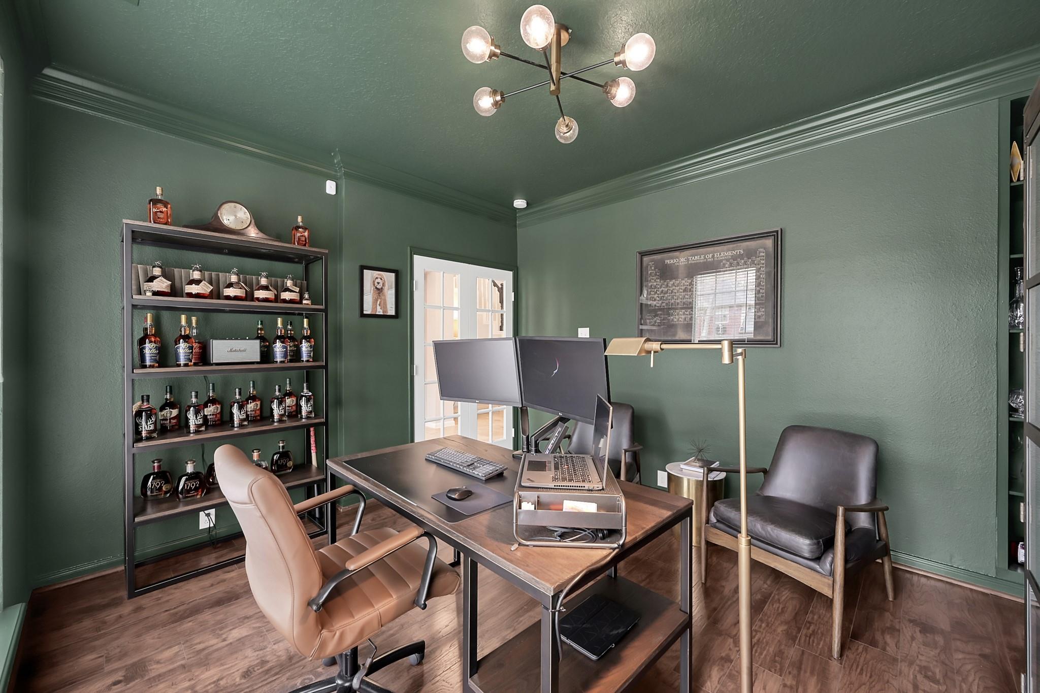 31 E Amberglow Circle