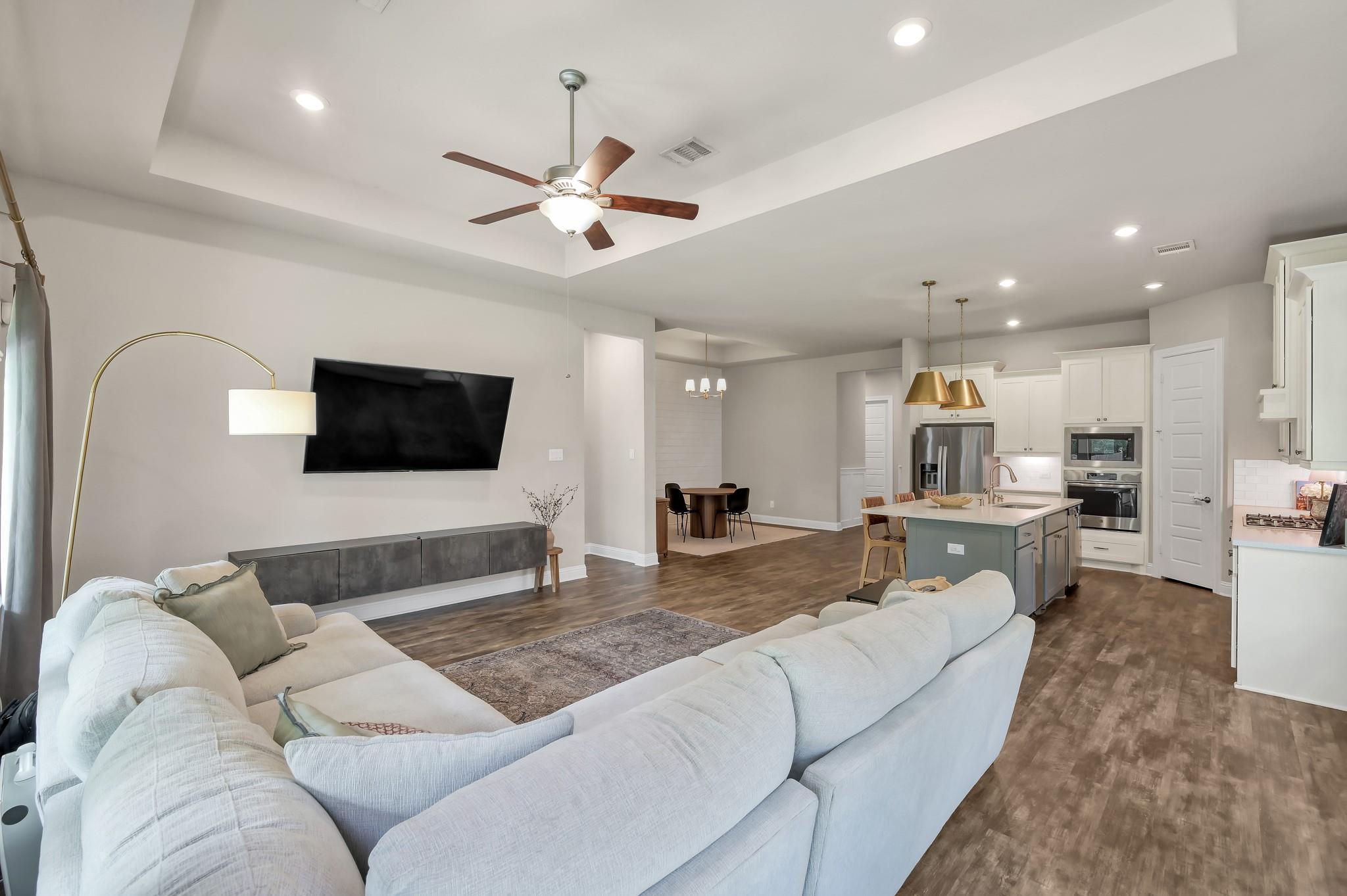 4273 Grand Oaks Wind