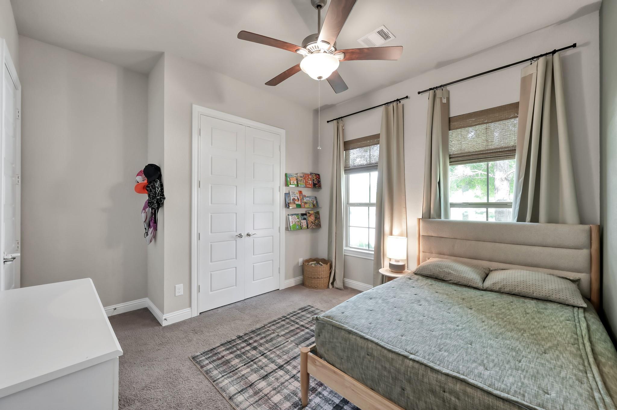 4273 Grand Oaks Wind