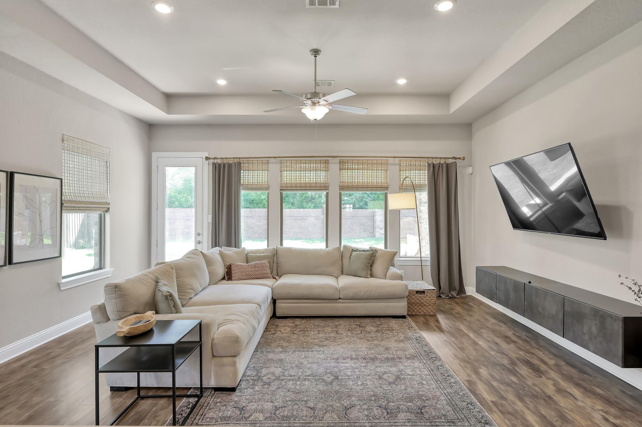 4273 Grand Oaks Wind