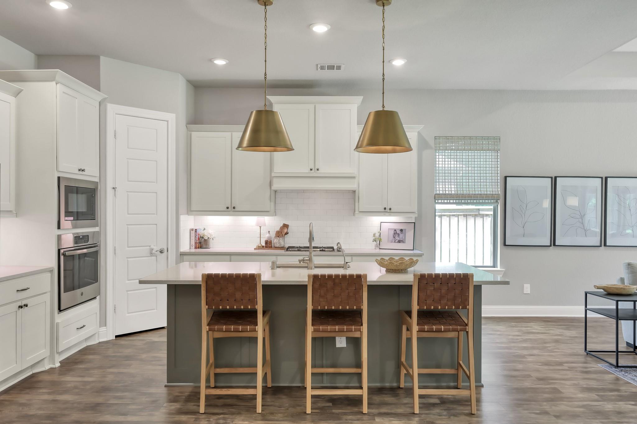 4273 Grand Oaks Wind