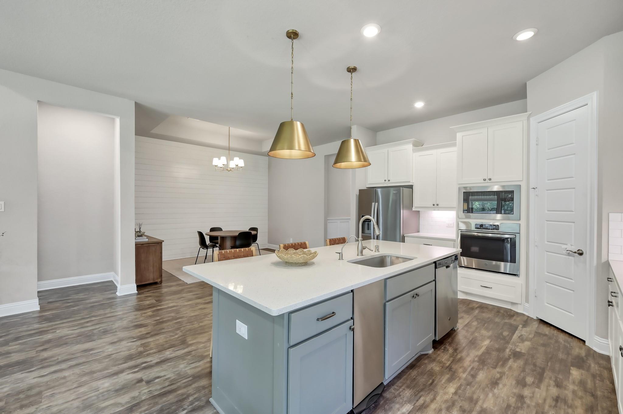 4273 Grand Oaks Wind