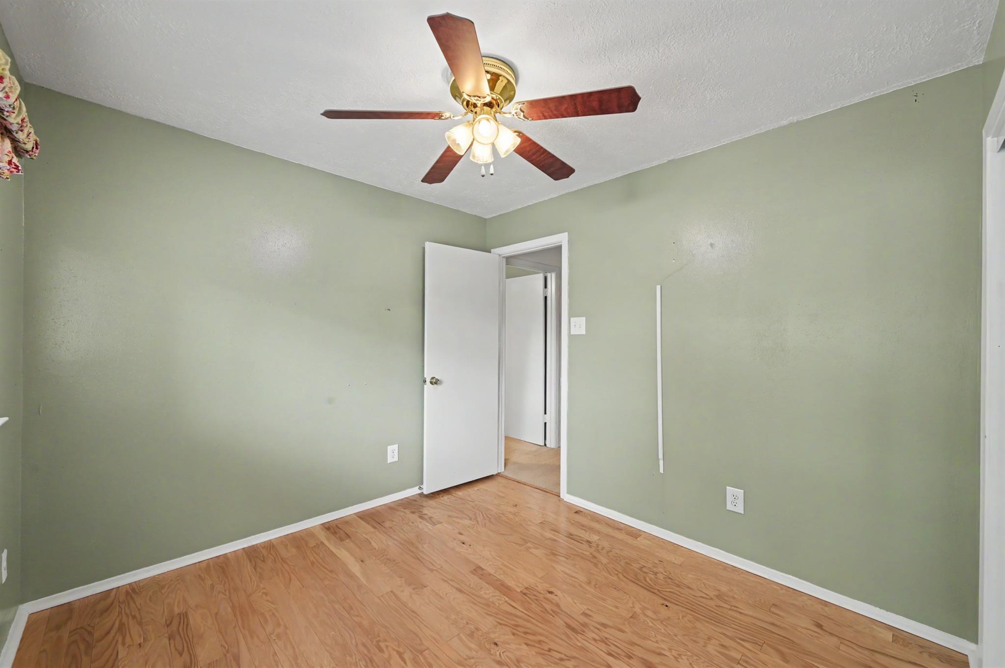 4926 Edinston Place