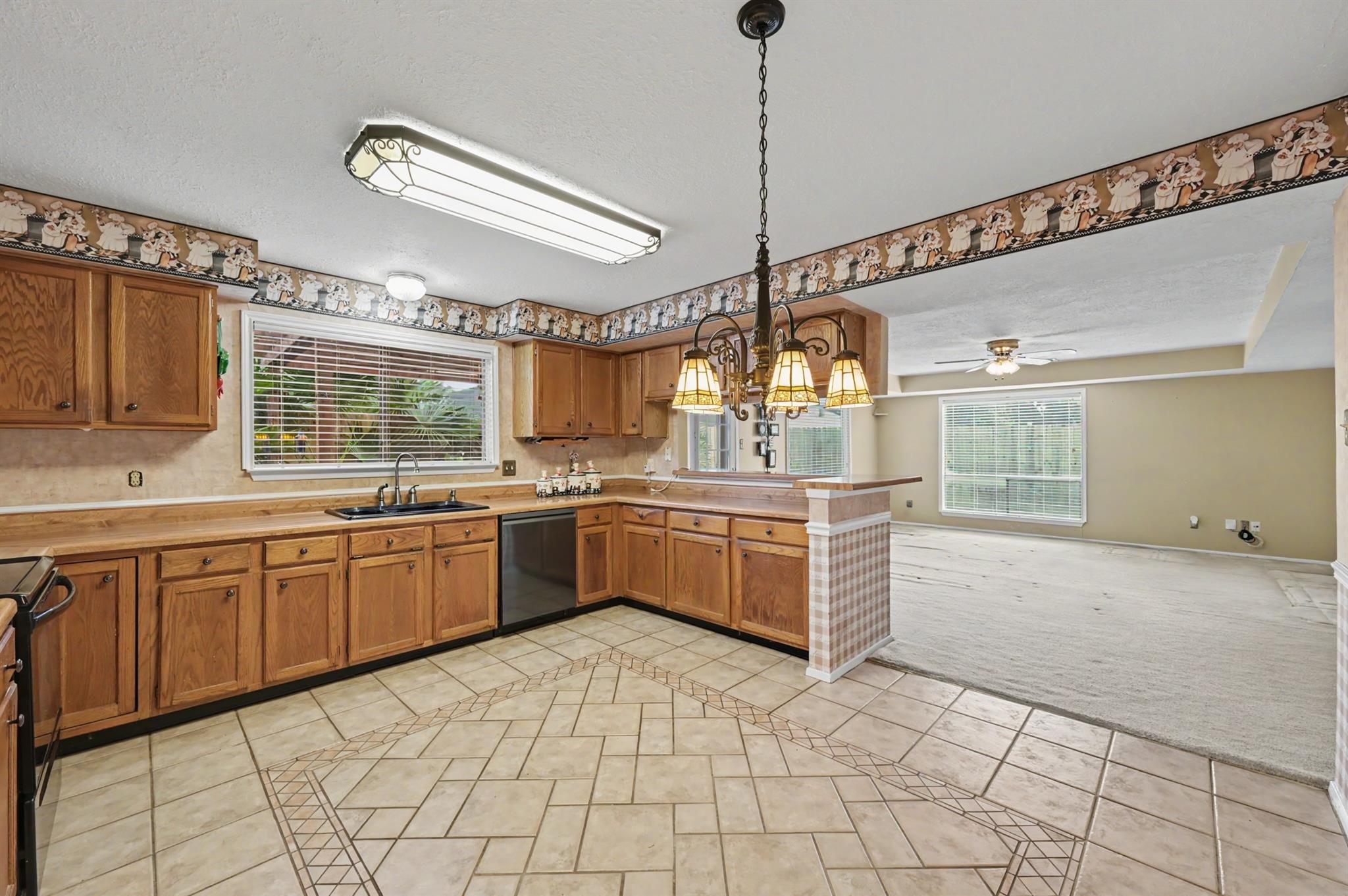 4926 Edinston Place