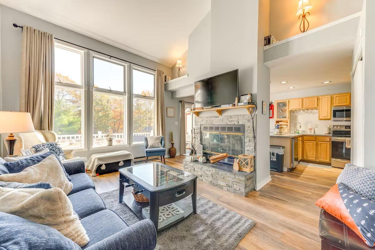 18 Mountainwoods Drive
