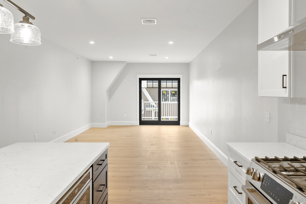 134 Court St Unit: 22