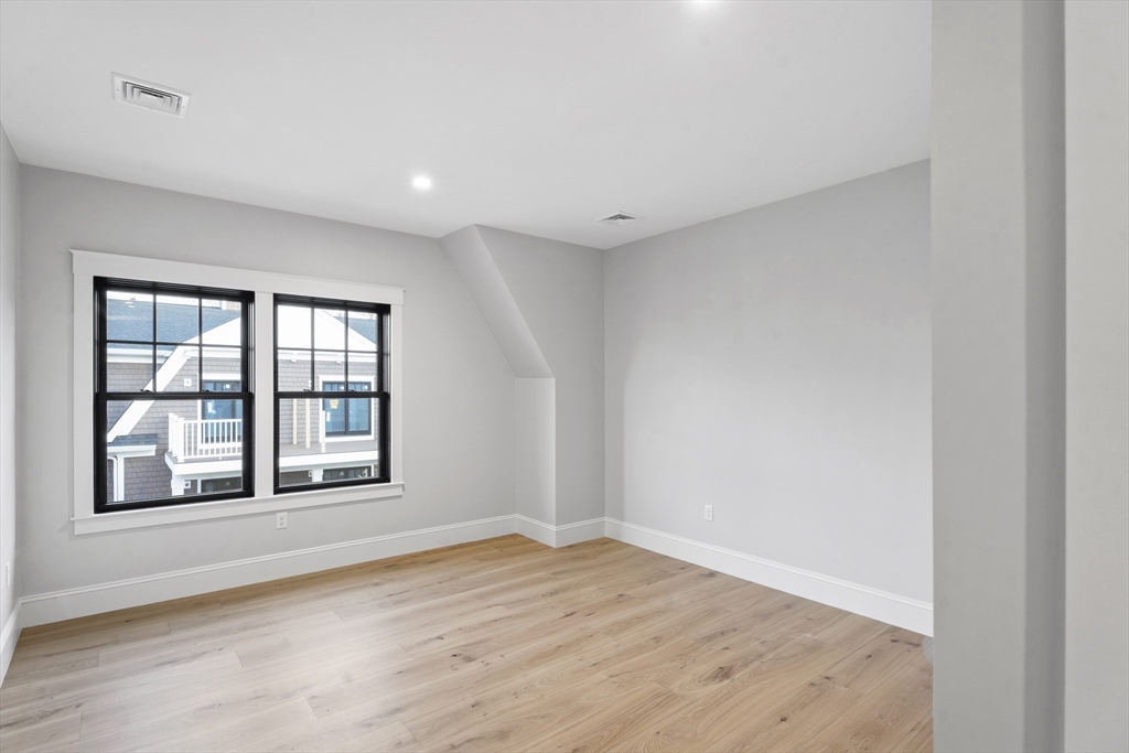 134 Court St Unit: 22
