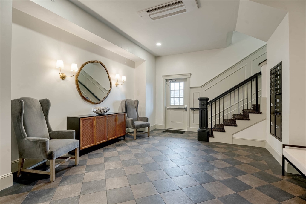 134 Court St # 13