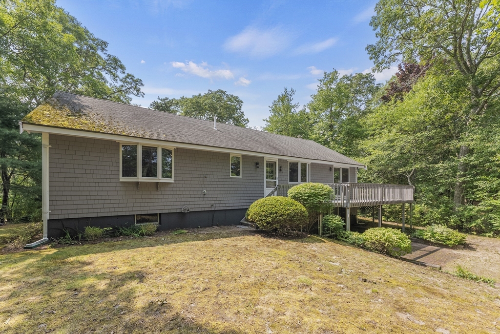 4 Quamhassett Rd