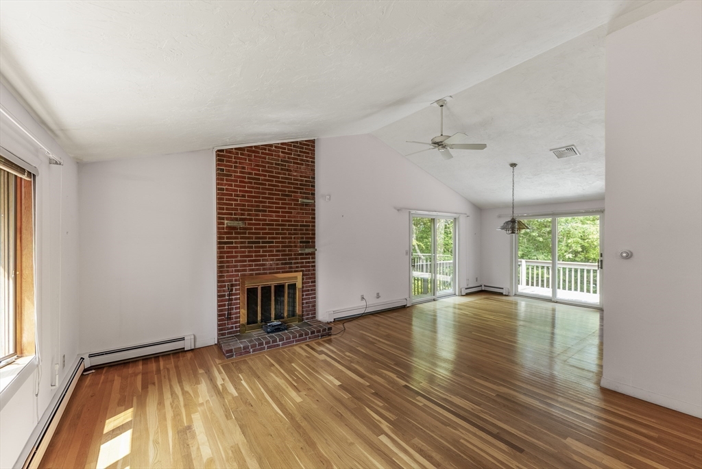 4 Quamhassett Rd