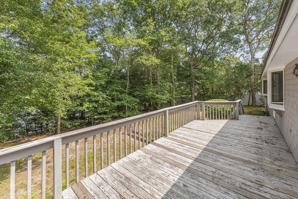 4 Quamhassett Rd