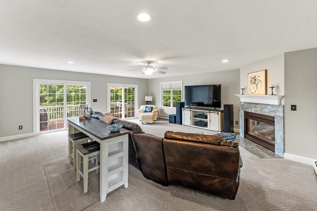 7 R Kingfisher Lane