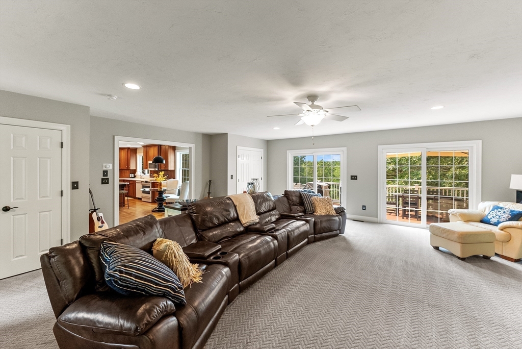 7 R Kingfisher Lane