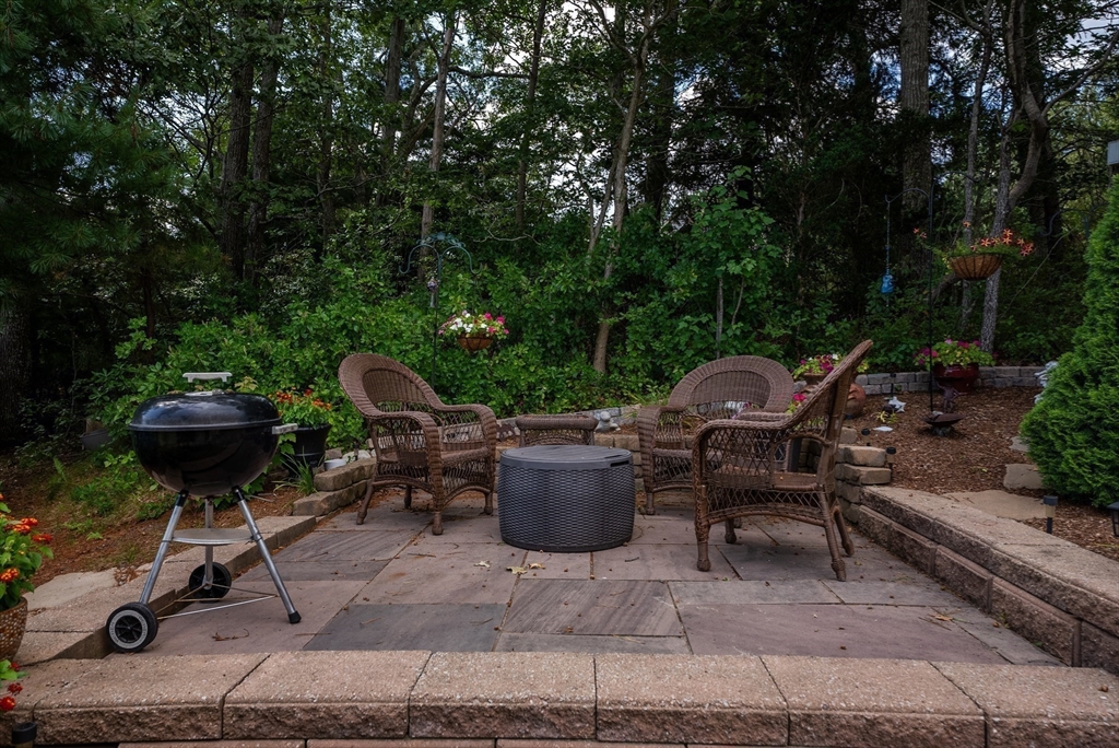 88 Tamarack Rd
