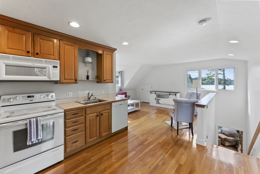 88 Tamarack Rd