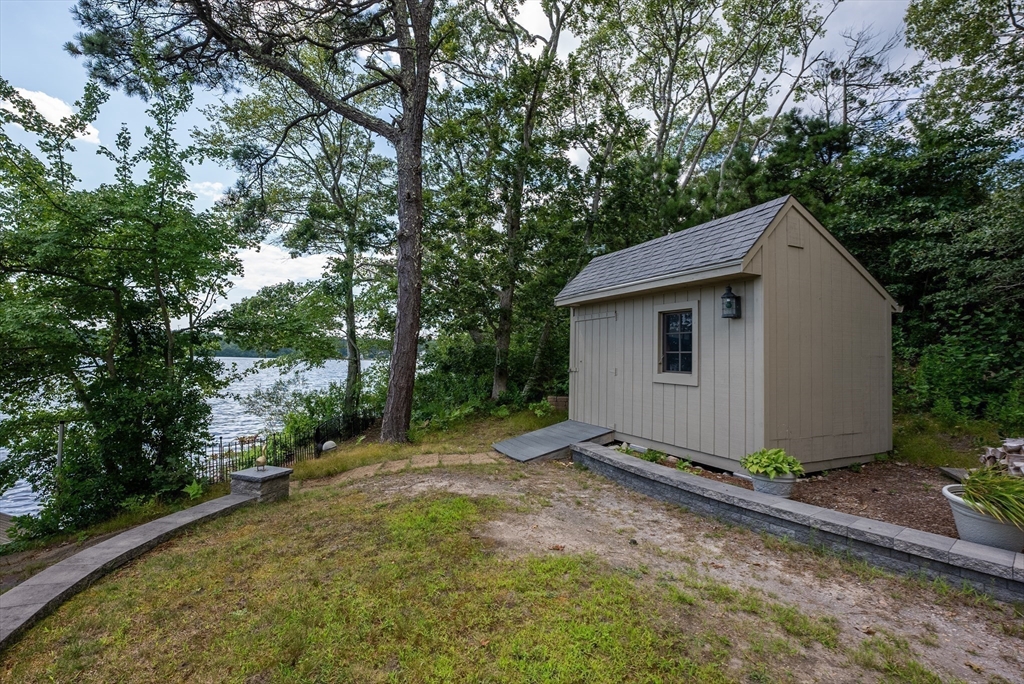 88 Tamarack Rd