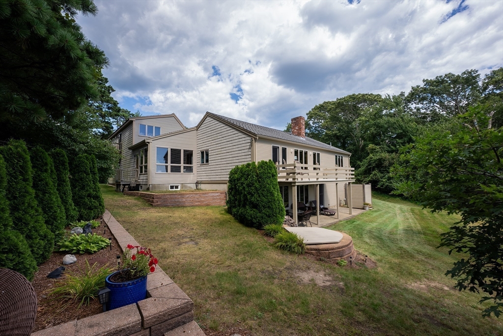 88 Tamarack Rd