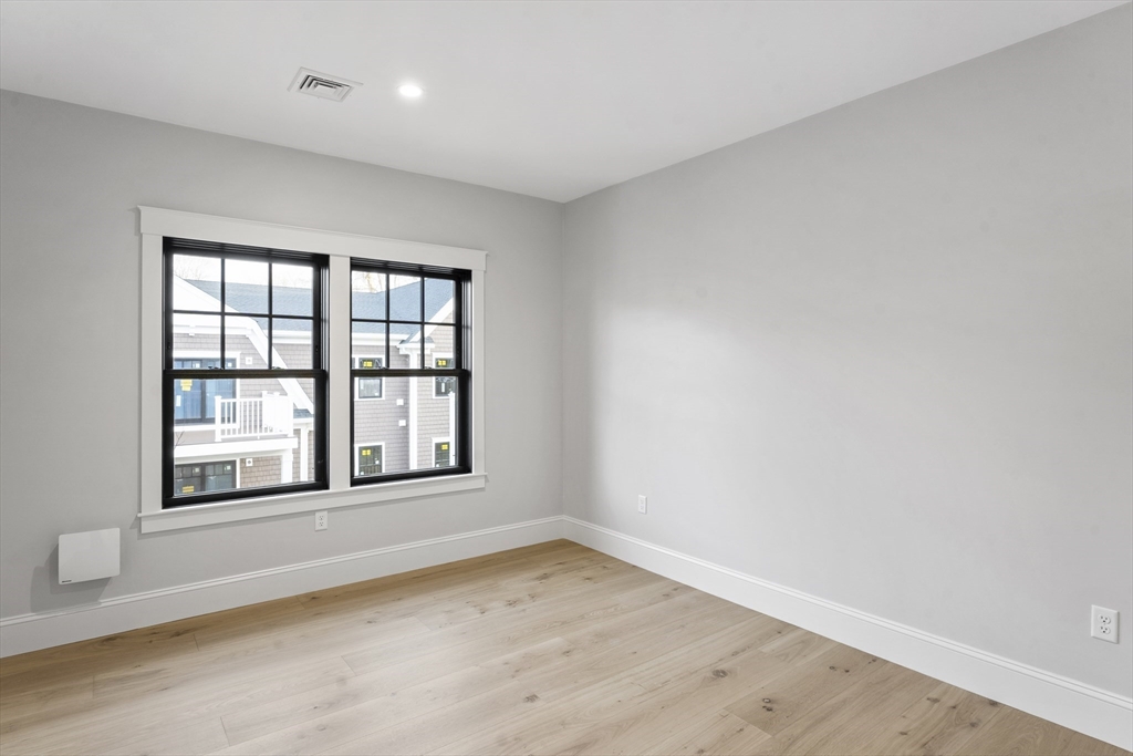 134 Court St # 5
