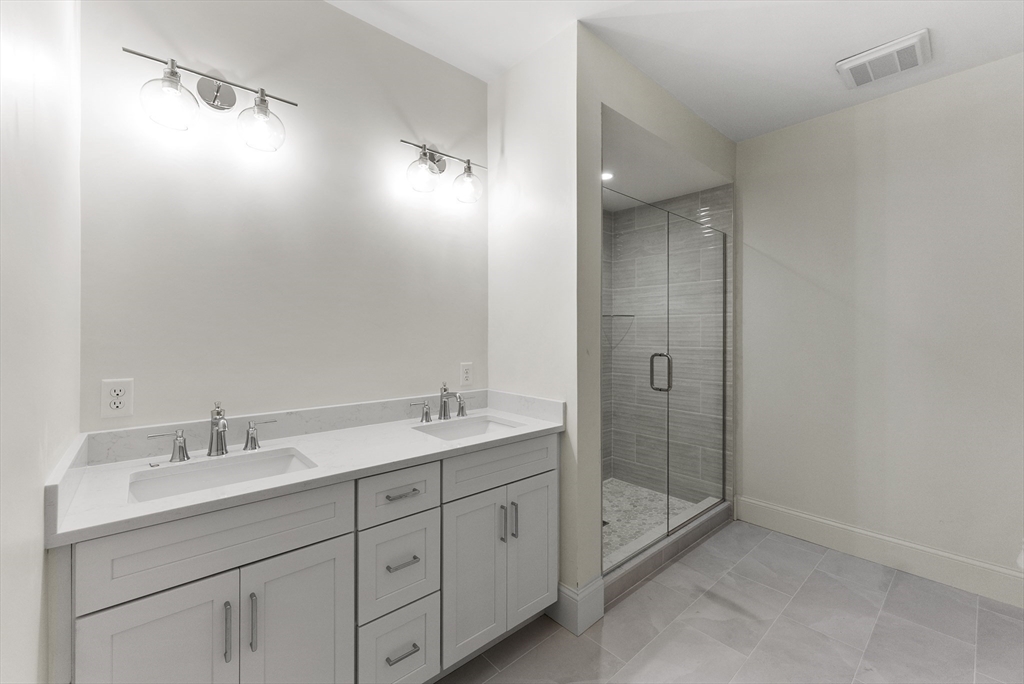 134 Court St # 5