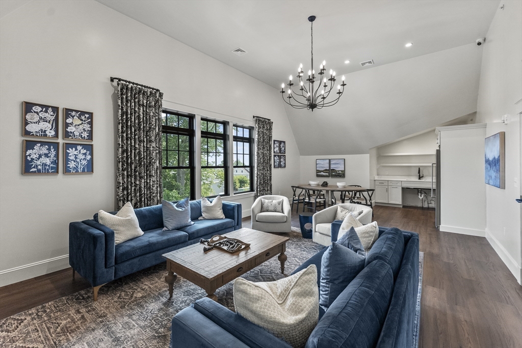 134 Court St # 5