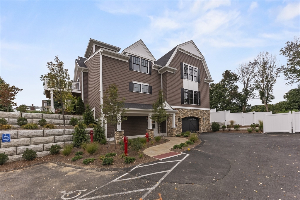 134 Court St # 5