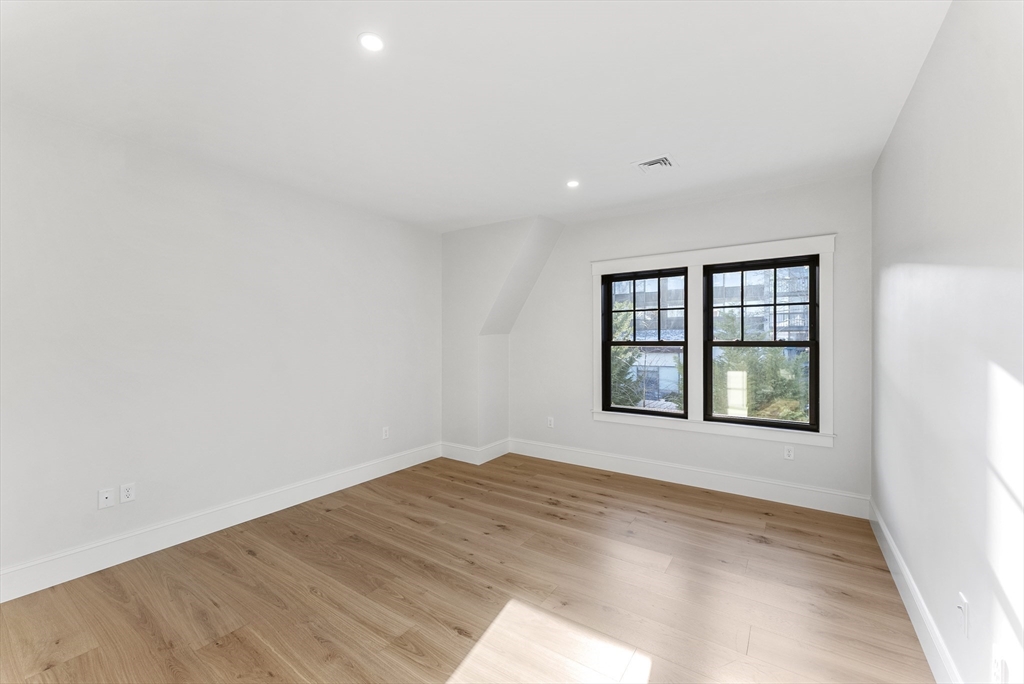 134 Court St # 10